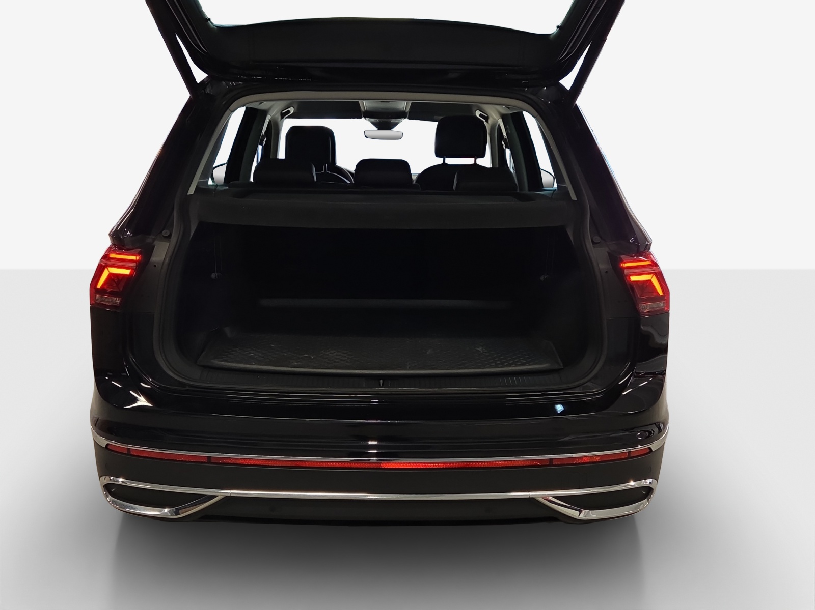VW Tiguan 2.0 TDI SCR Elegance 4Motion DSG-image-12