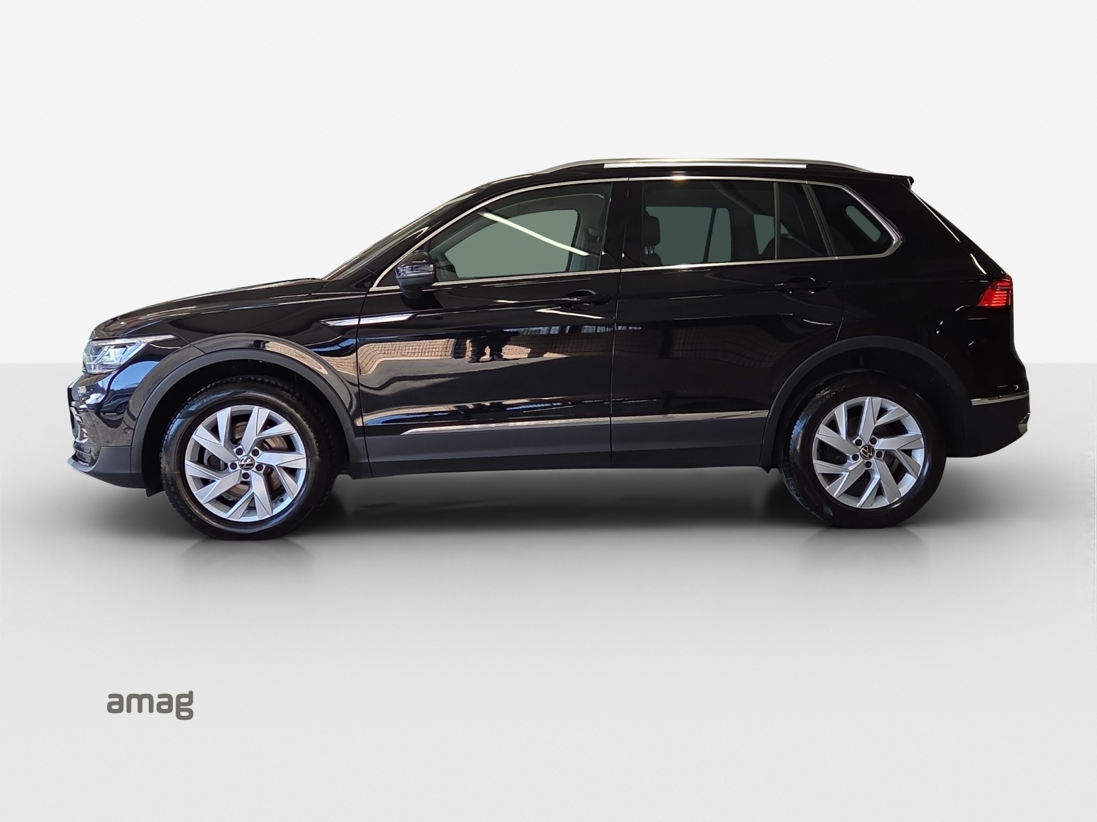 VW Tiguan 2.0 TDI SCR Elegance 4Motion DSG-image-1