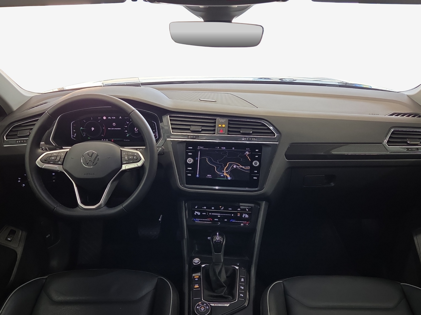 VW Tiguan 2.0 TDI SCR Elegance 4Motion DSG-image-8