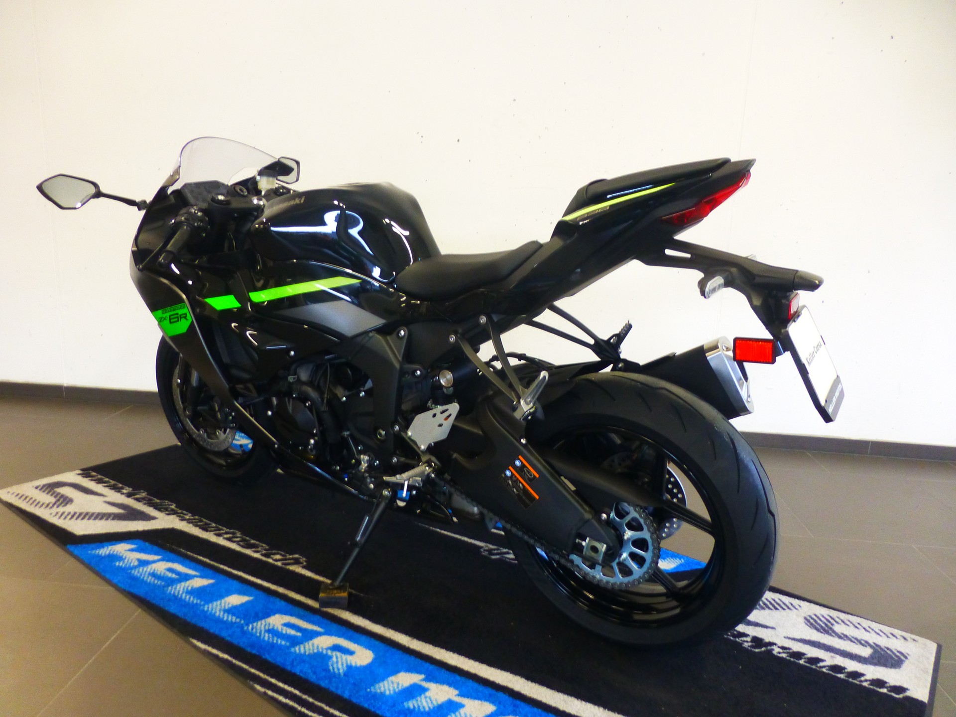 KAWASAKI Ninja ZX-6R-showroom-element-3