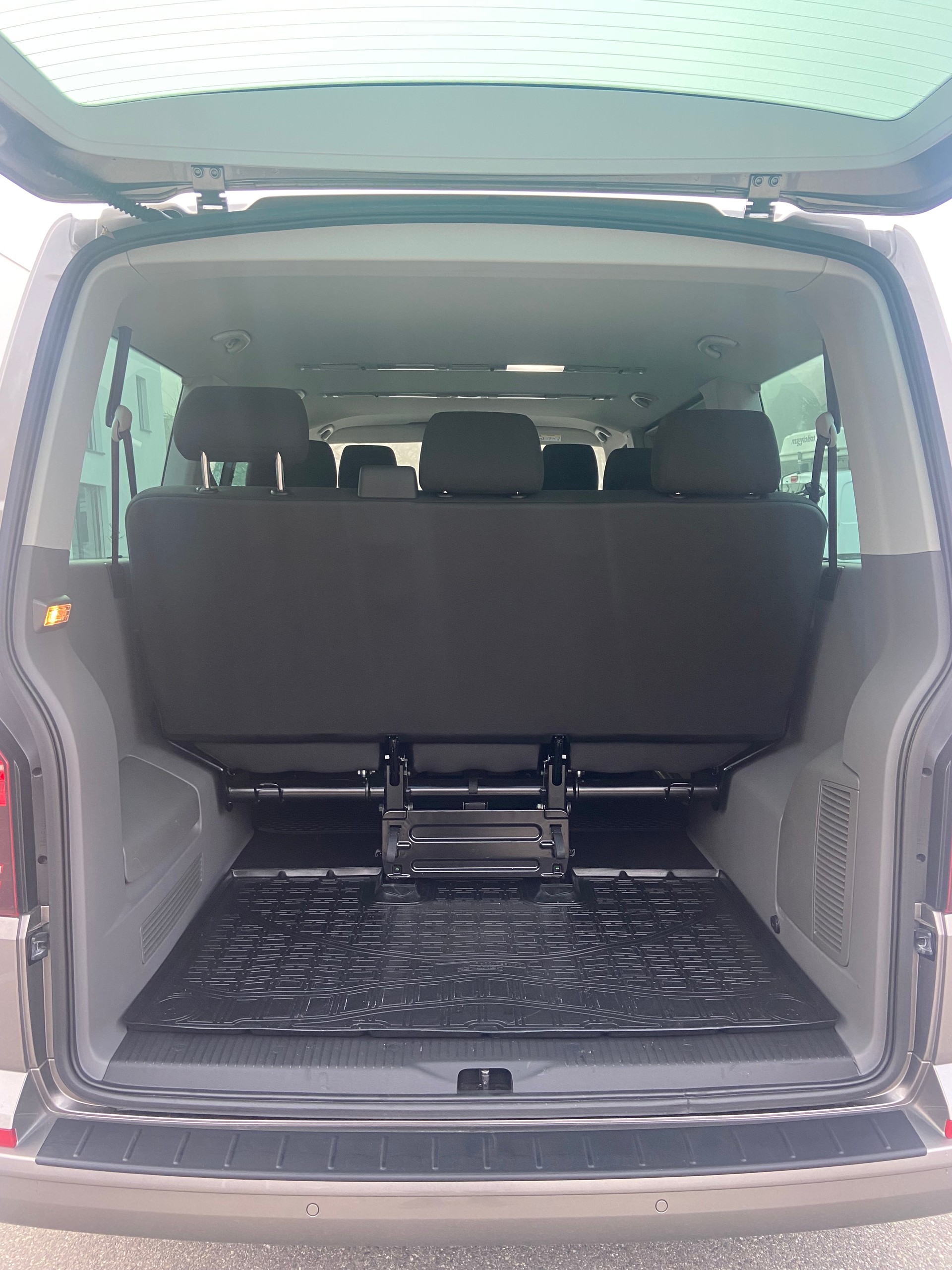 VW T6.1 Caravelle 2.0 TDI Comfortline Liberty DSG-image-4