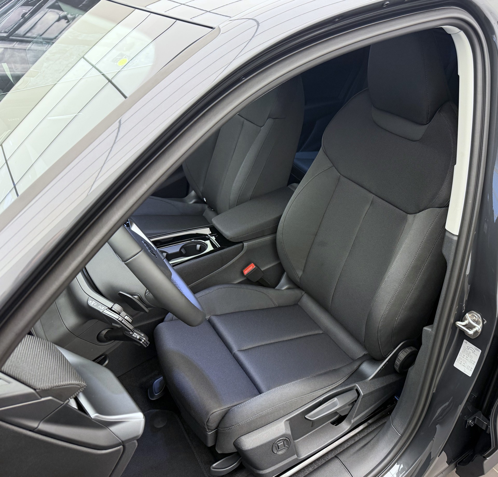 AUDI Q3 Sportback e-hybrid 200 kW S tronig-image-5
