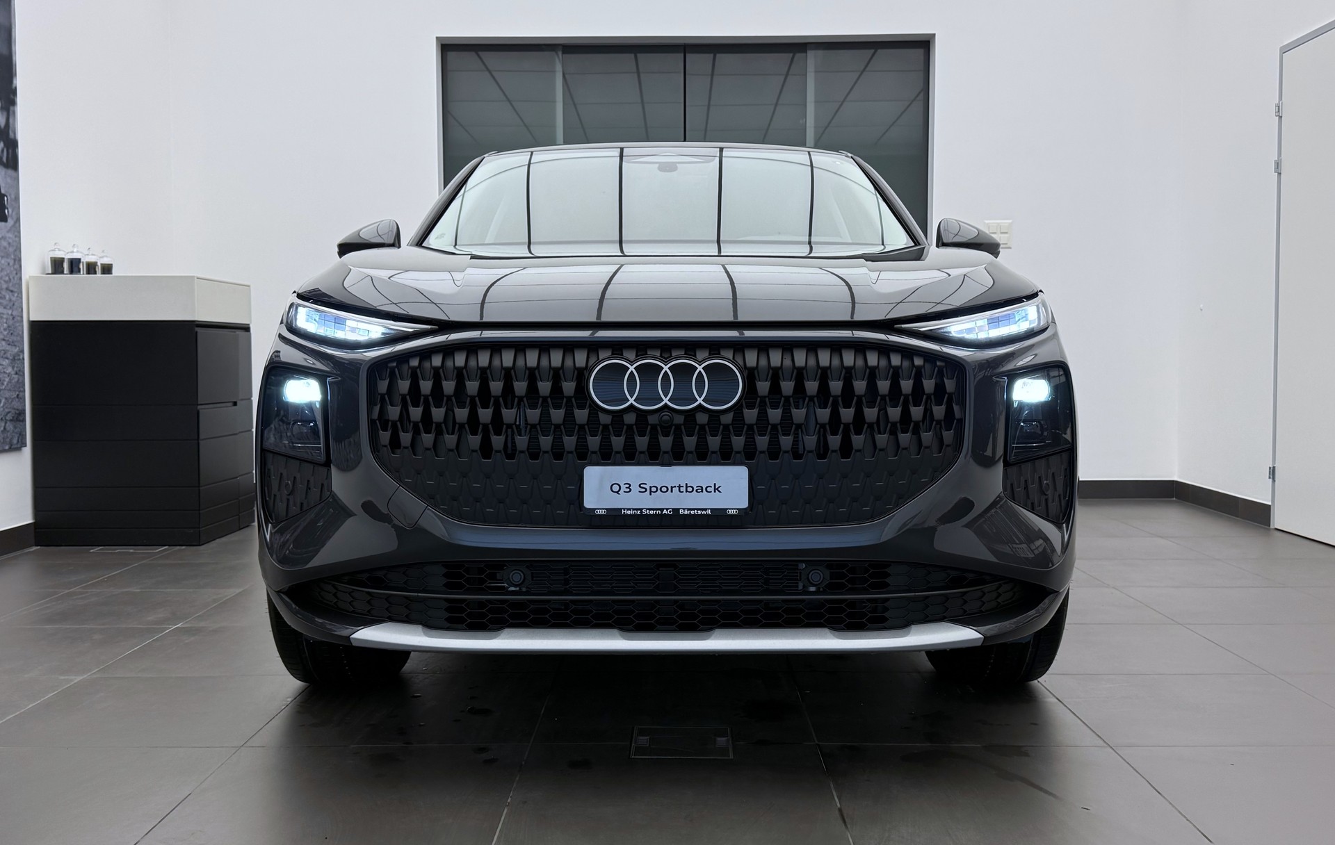 AUDI Q3 Sportback e-hybrid 200 kW S tronig-image-1