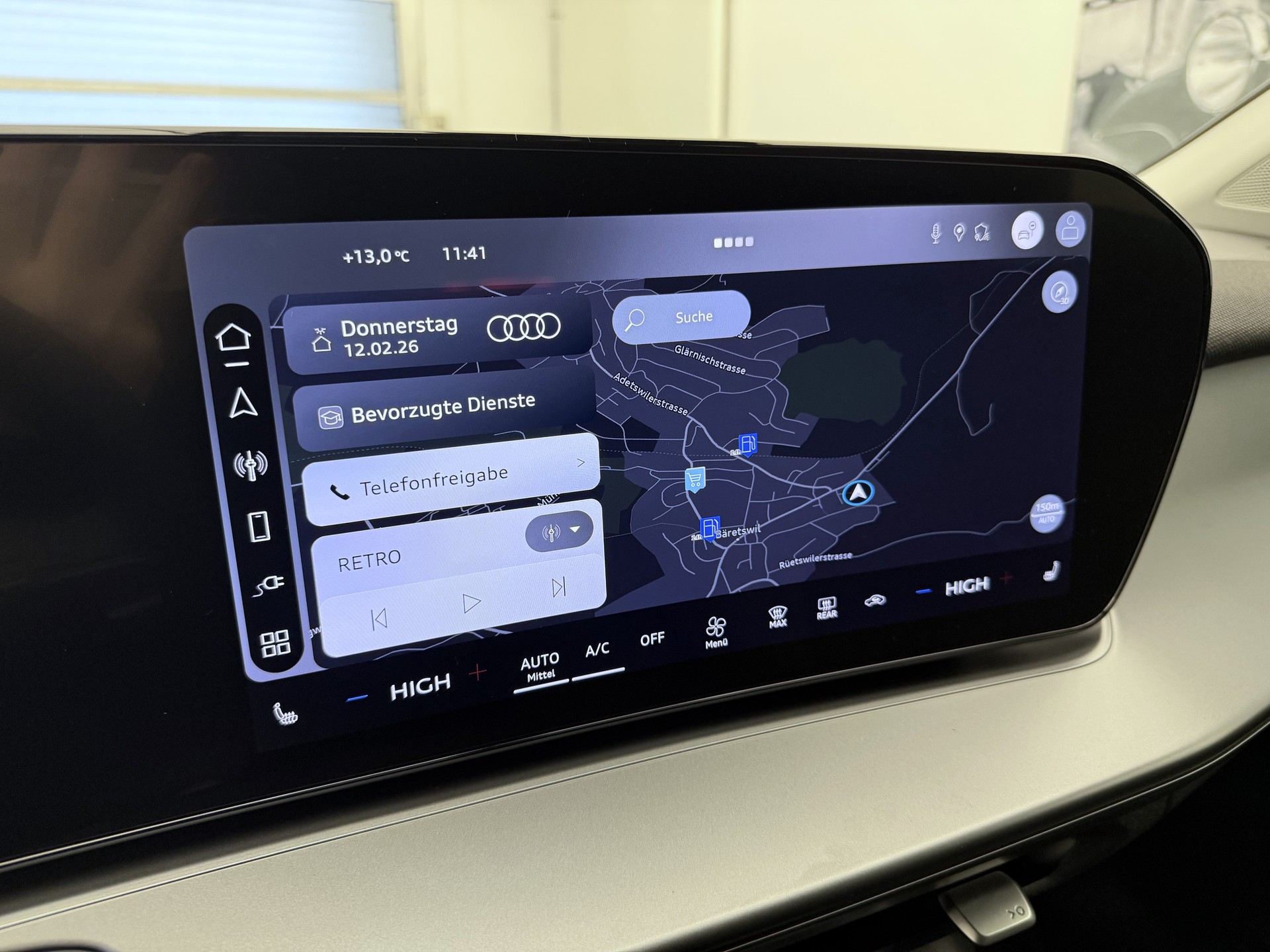 AUDI Q3 Sportback e-hybrid 200 kW S tronig-image-13