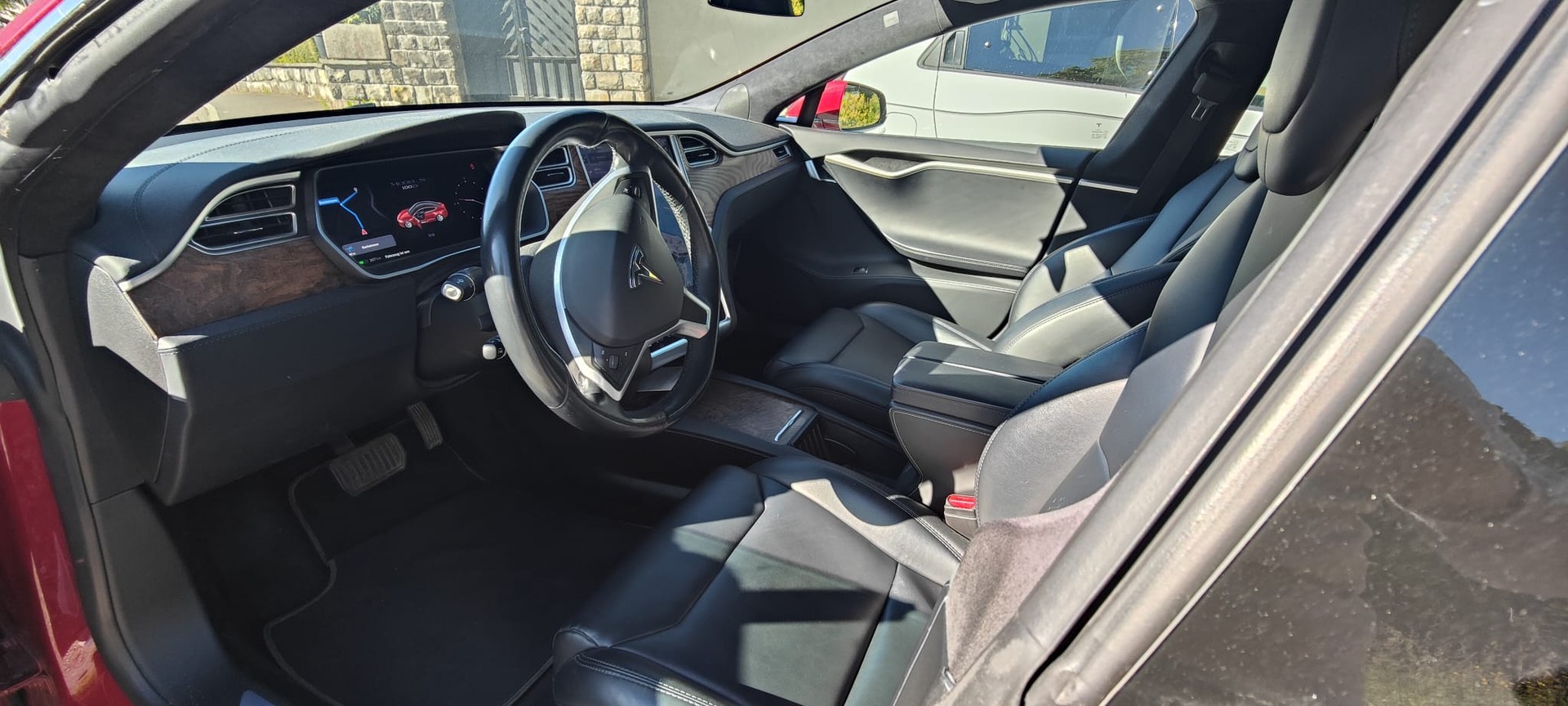 TESLA Model S 100 D-image-5
