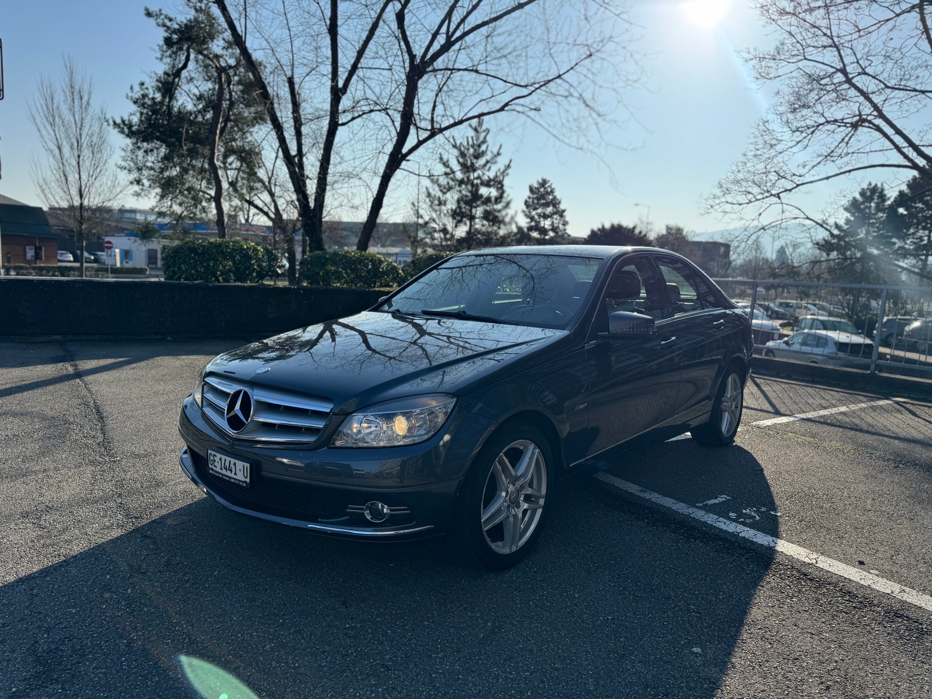 MERCEDES-BENZ C 220 CDI BlueEfficiency Automatic-image-4