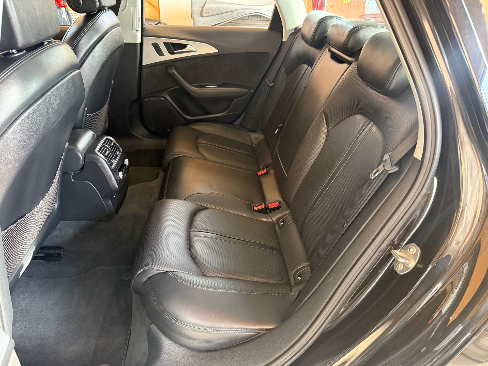 AUDI S6 Avant 4.0 TFSI V8 quattro S-tronic-image-7