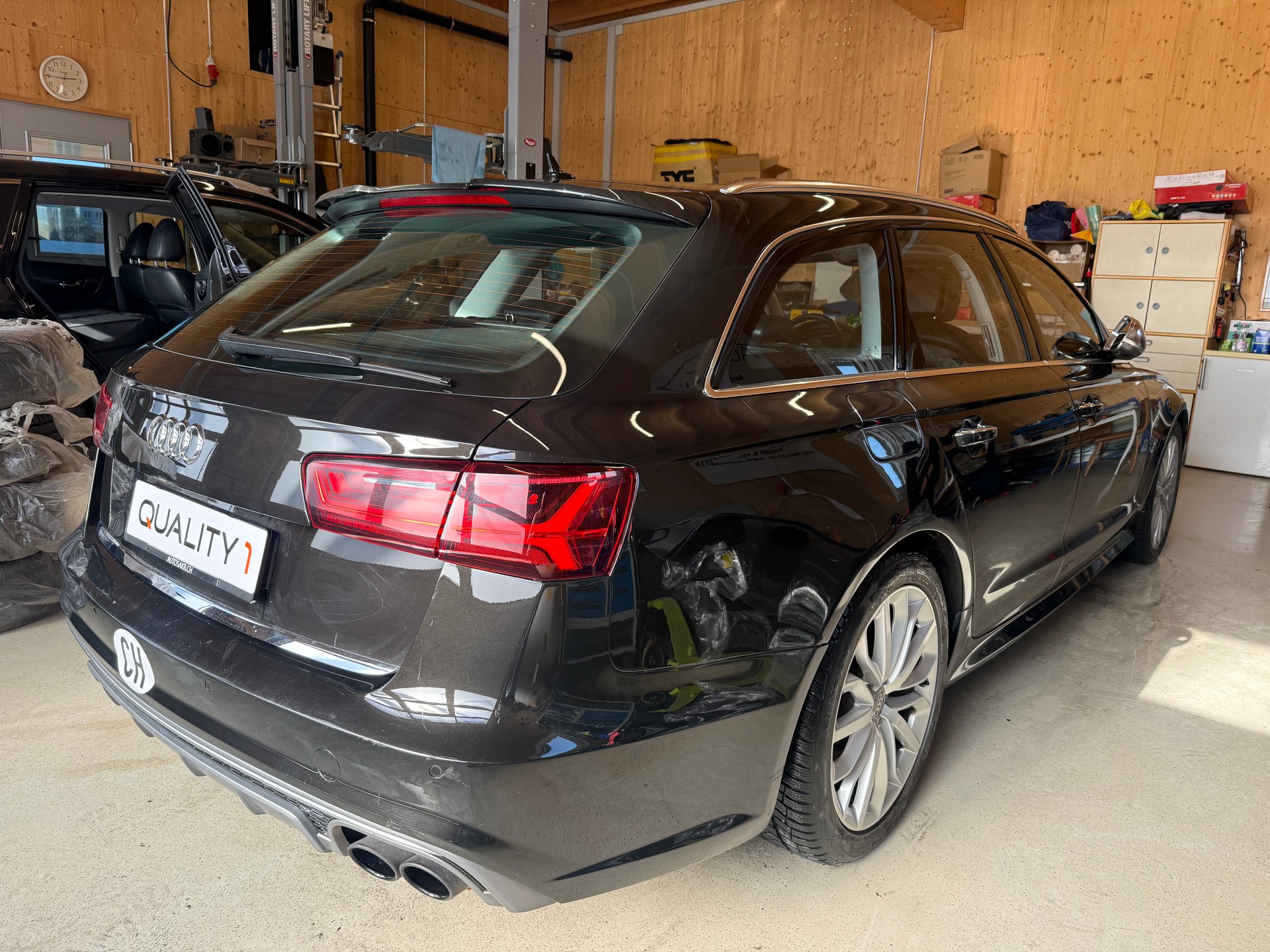 AUDI S6 Avant 4.0 TFSI V8 quattro S-tronic-image-3