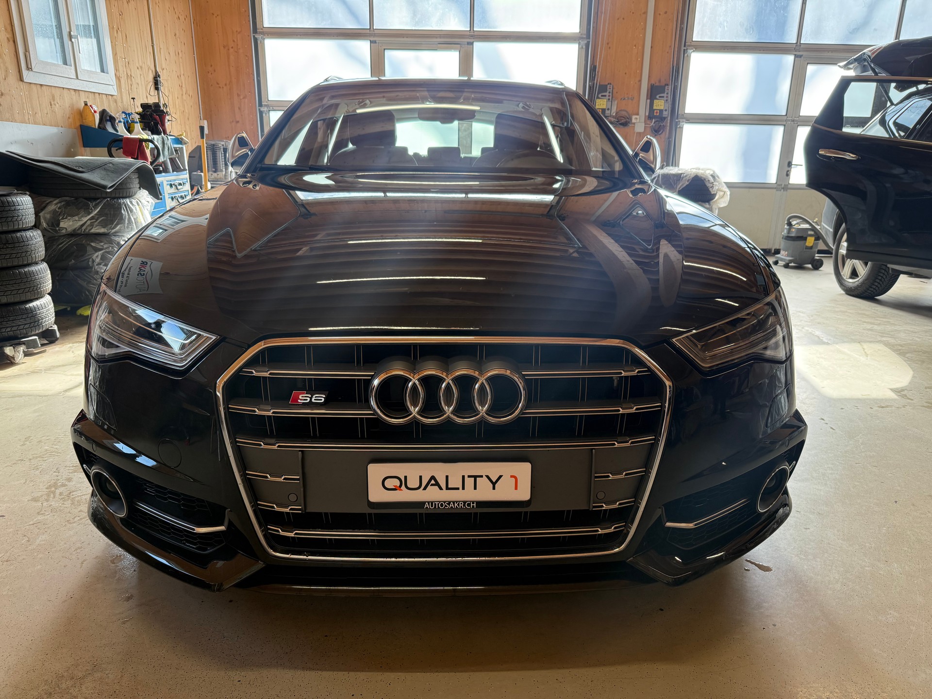 AUDI S6 Avant 4.0 TFSI V8 quattro S-tronic-image-1