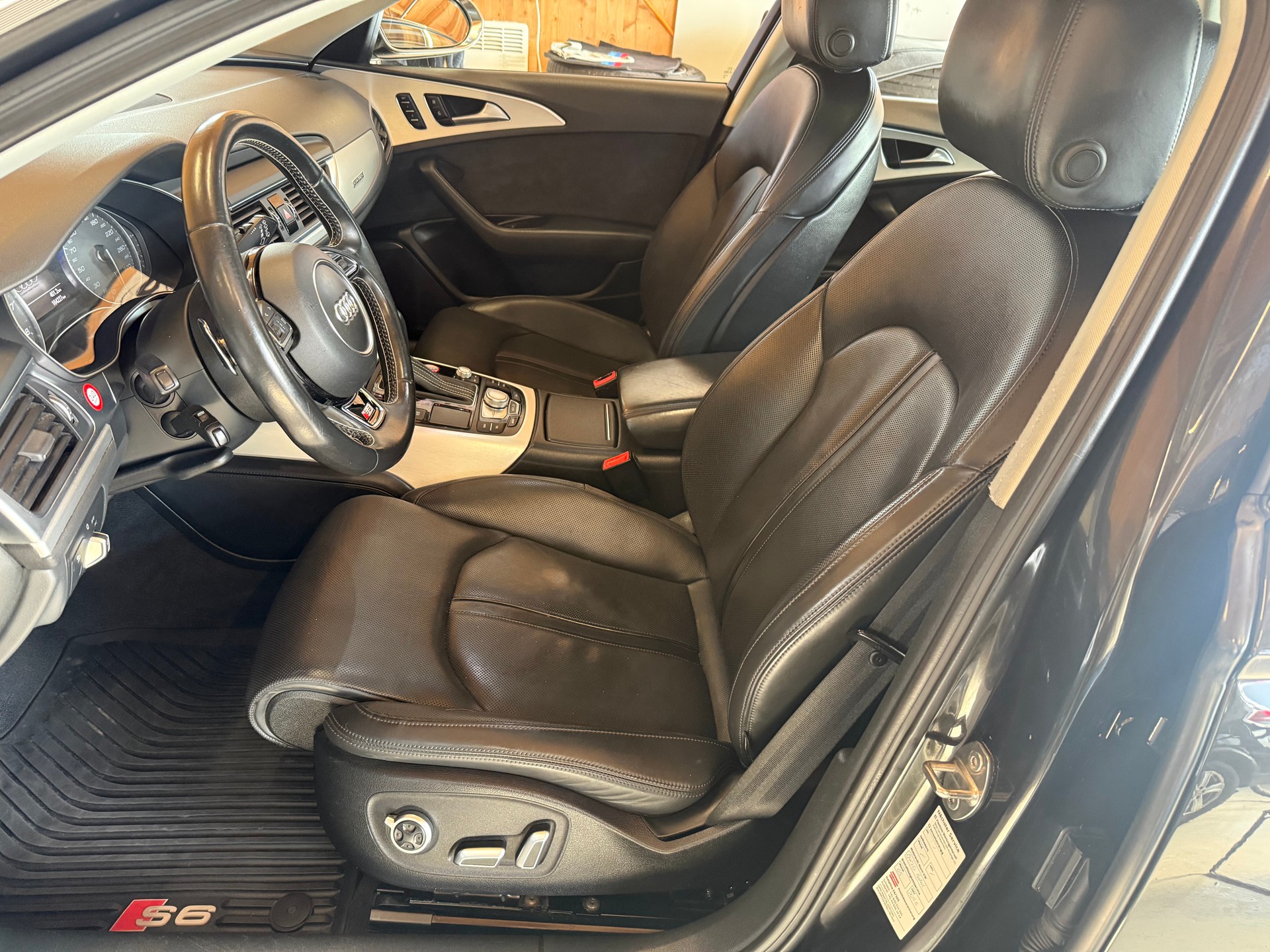 AUDI S6 Avant 4.0 TFSI V8 quattro S-tronic-image-6