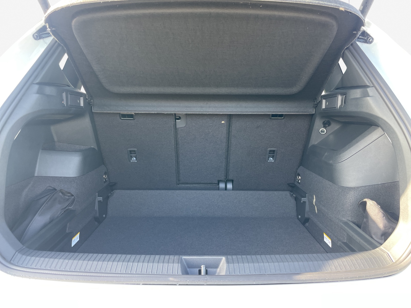 VW Tiguan 2.0 TSI DSG R-Line 4Motion-image-12