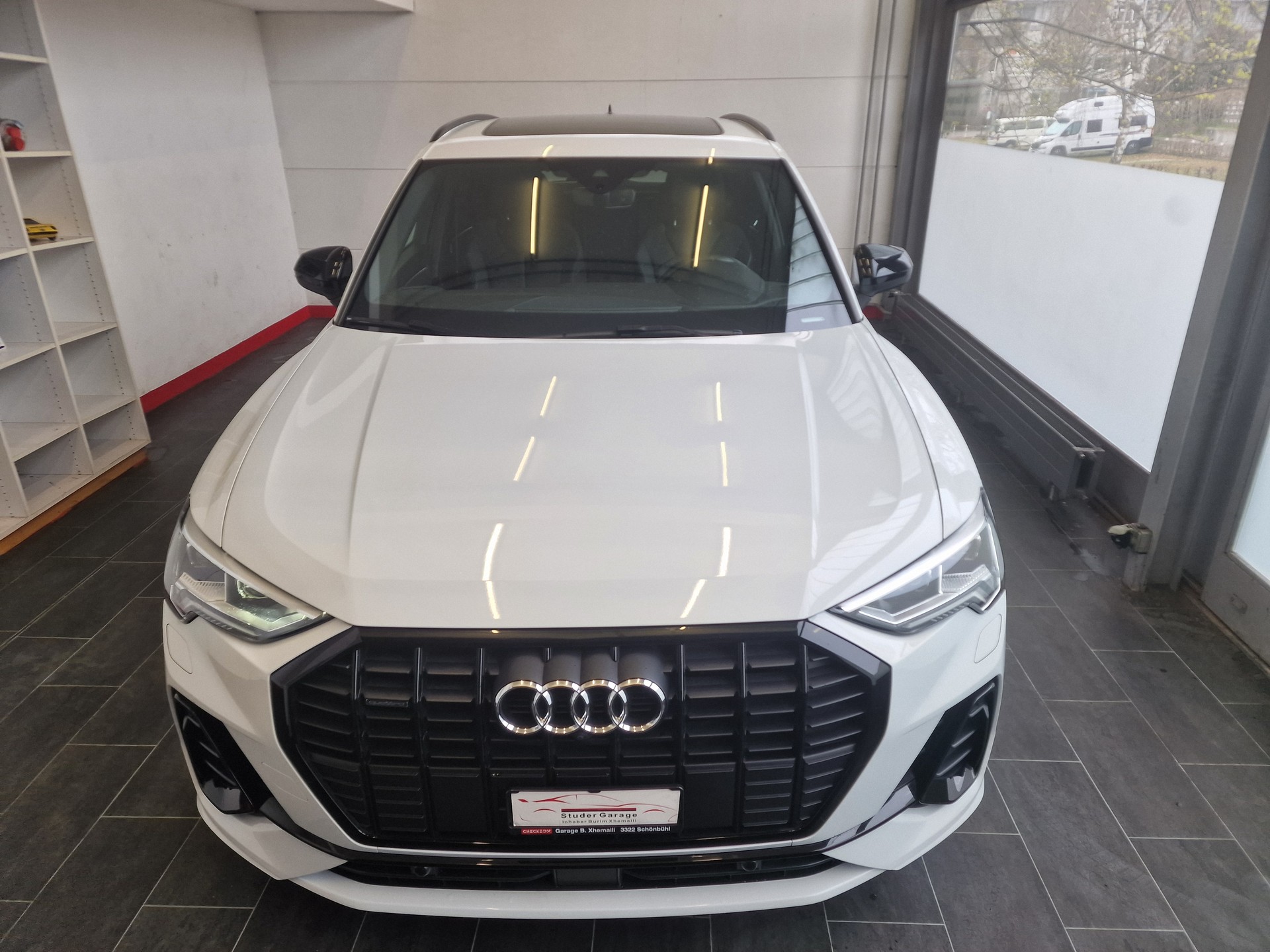 AUDI Q3 45 TFSI S line quattro S-tronic-image-1