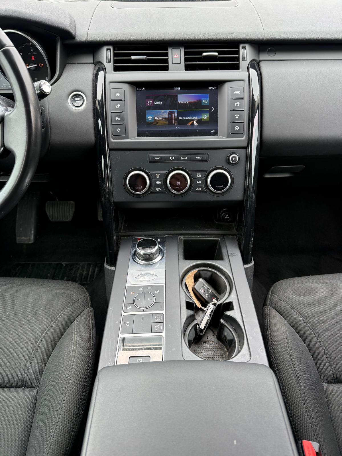 LAND ROVER Discovery 2.0 TD4 S-image-13