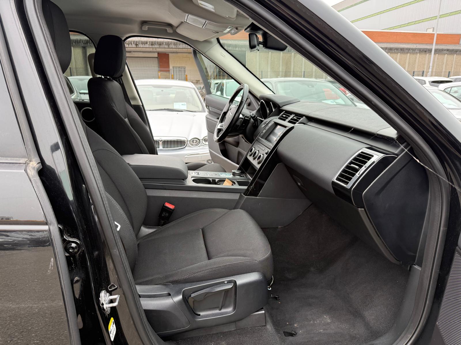 LAND ROVER Discovery 2.0 TD4 S-image-10
