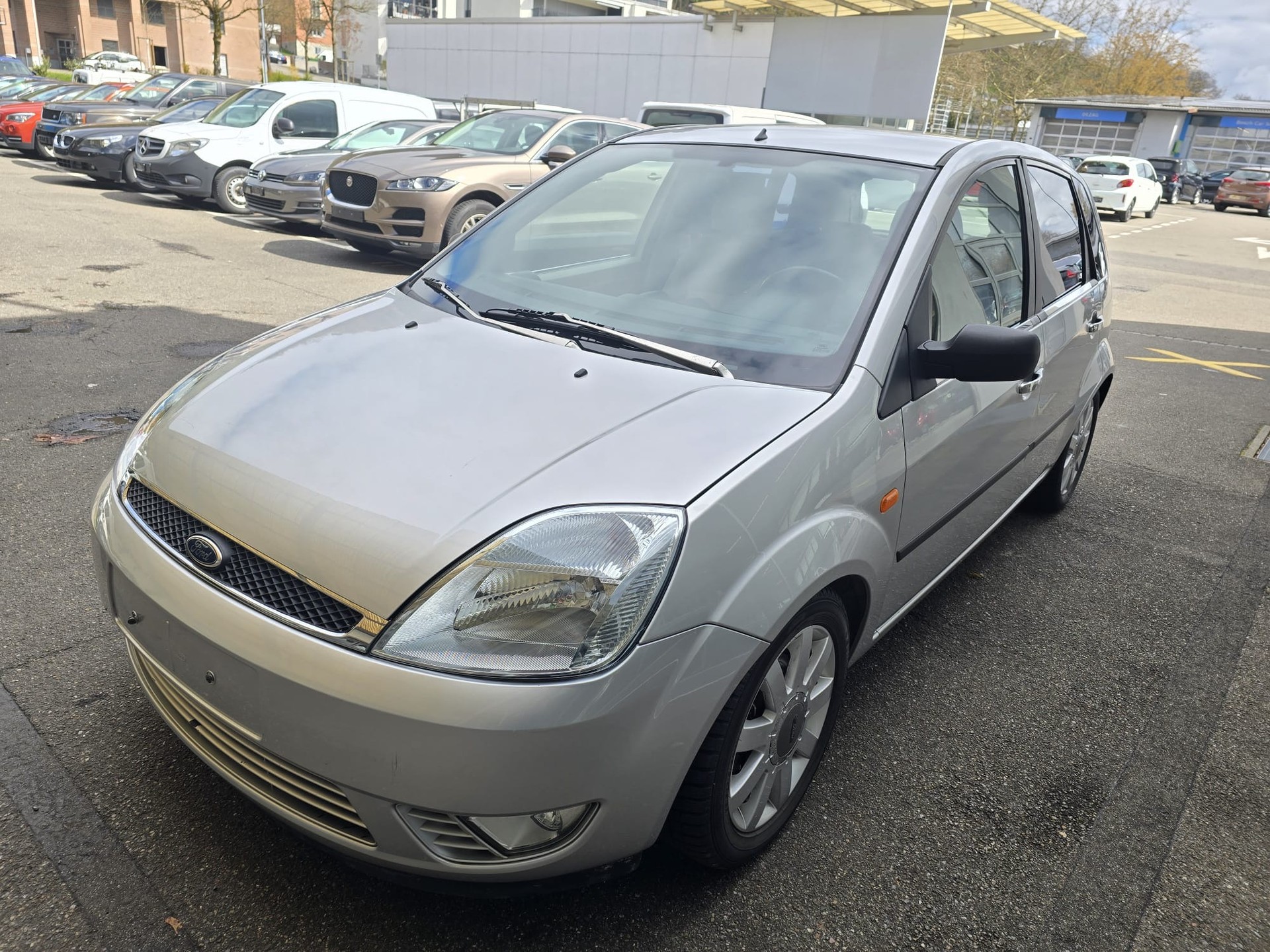 FORD Fiesta 1.4 16V Trend-image-0