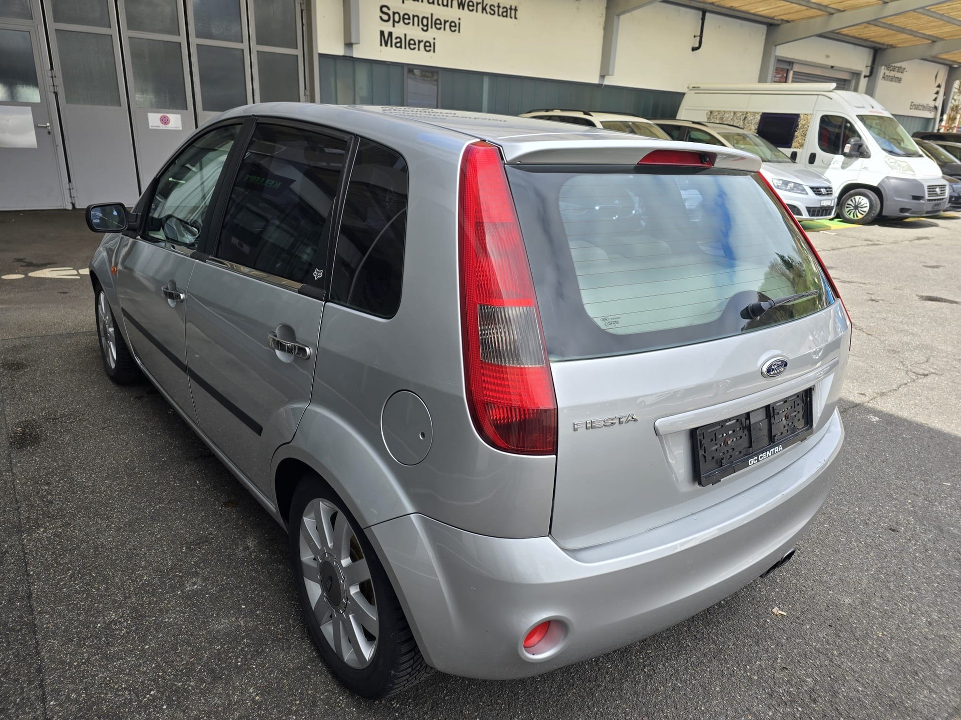 FORD Fiesta 1.4 16V Trend-image-5