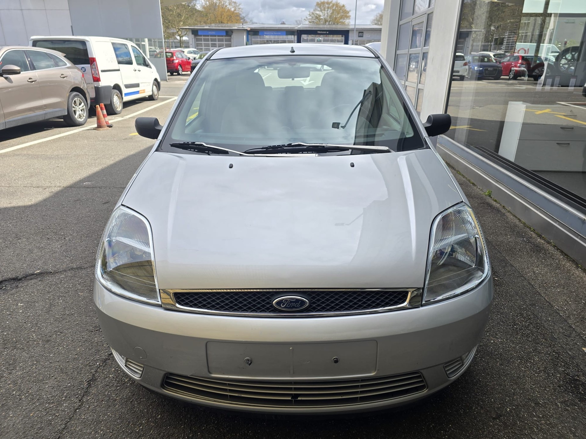 FORD Fiesta 1.4 16V Trend-image-1