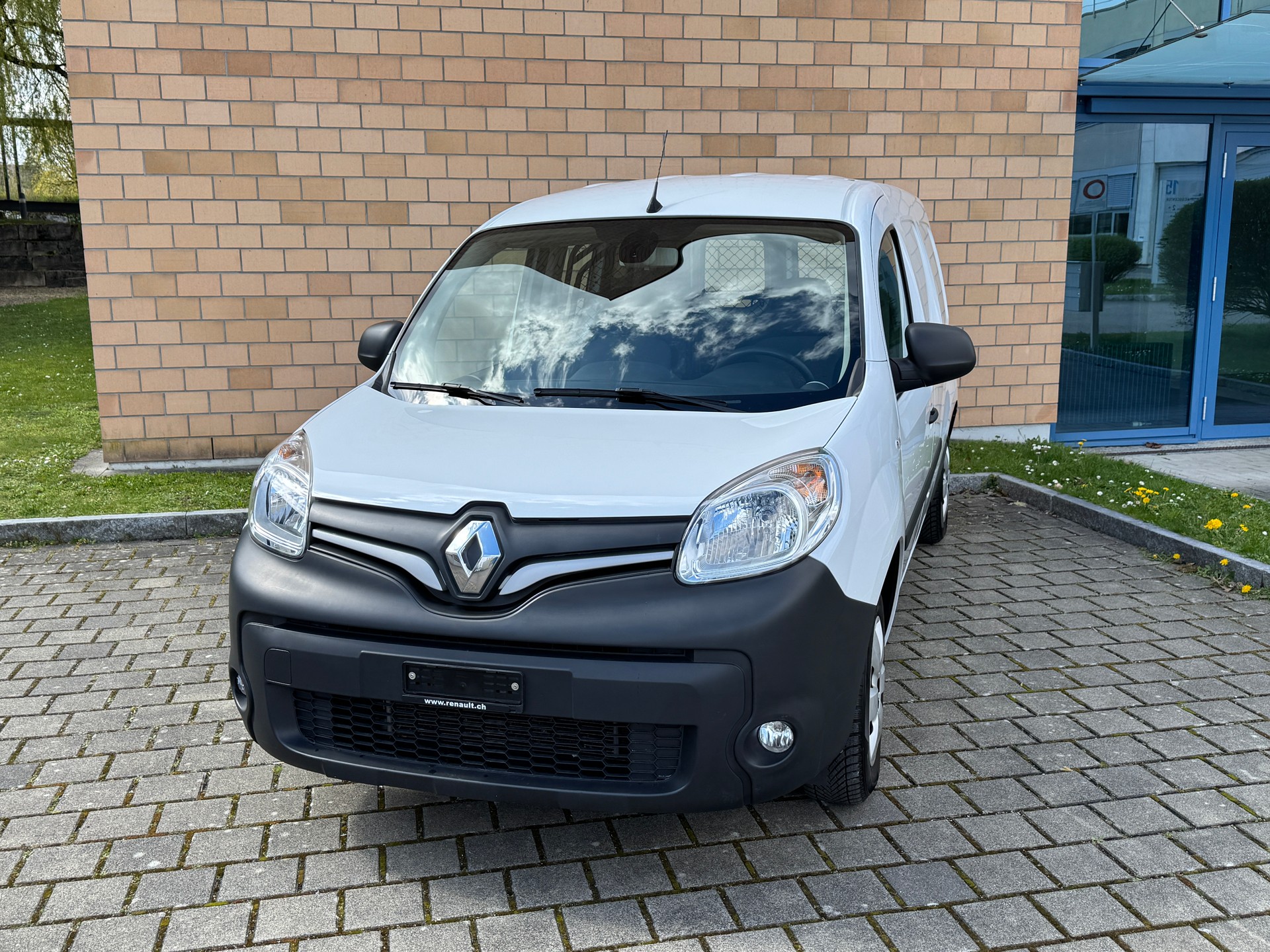 RENAULT KANGOO MAXI-image-14