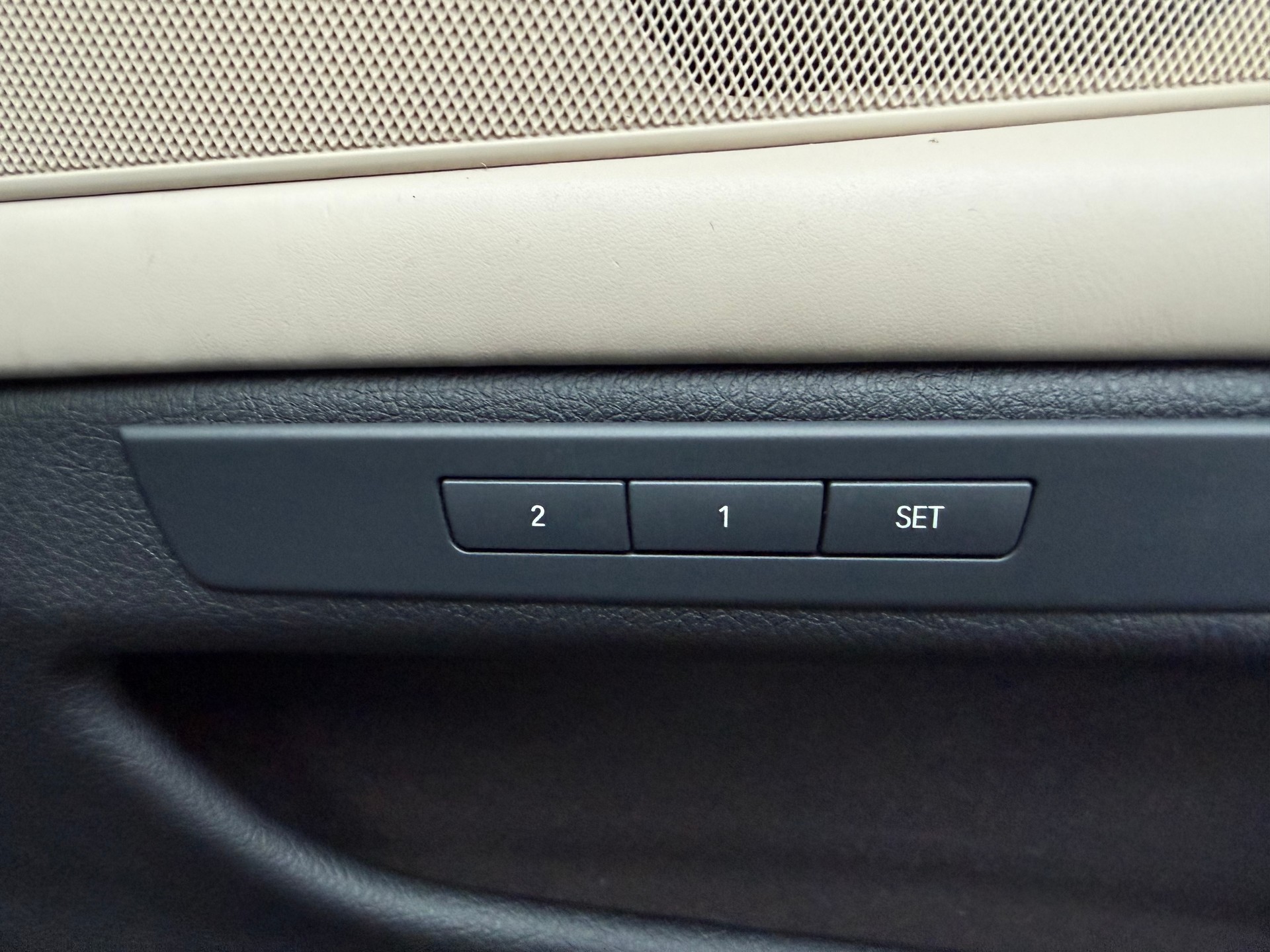 BMW 530d Touring xDrive M Sport-image-16
