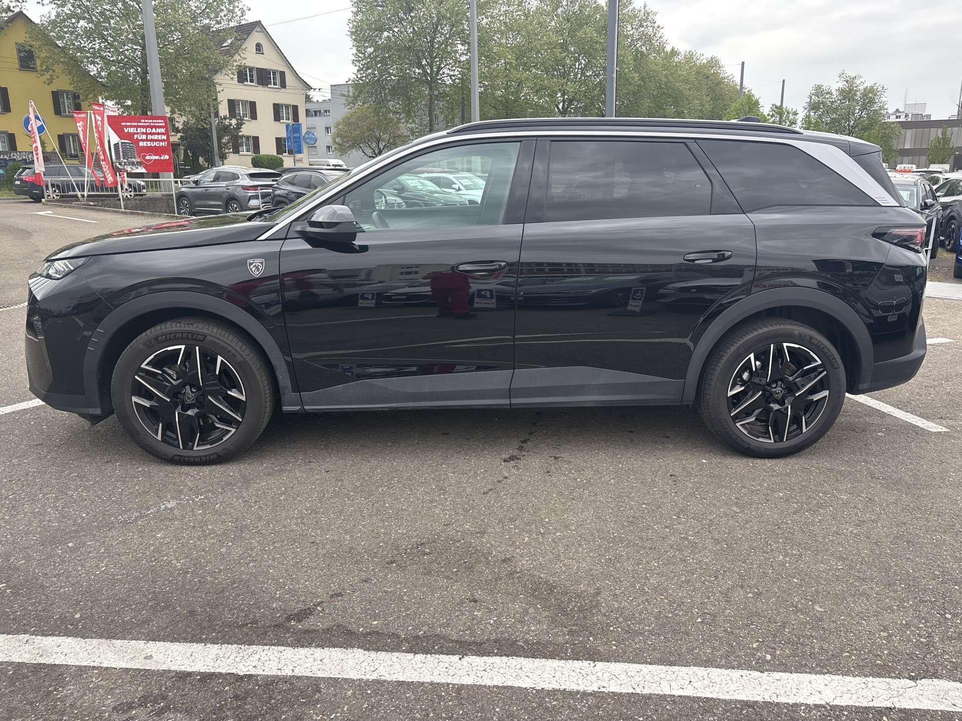 PEUGEOT 5008 145 Hybrid GT 7-Plätzer e-DCS-Automat-image-10