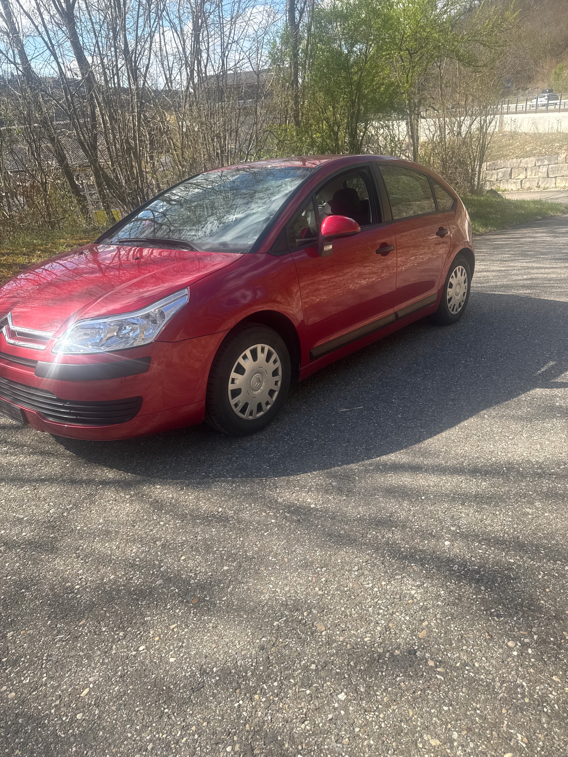 CITROEN C4 Berline 1.4i 16V X-image-1