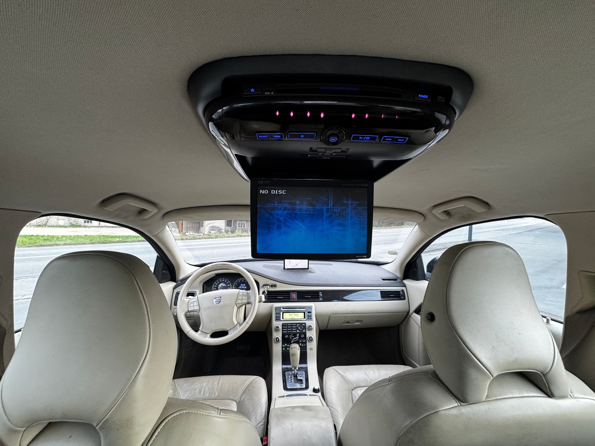 VOLVO V70 2.5T Flexifuel Momentum Geartronic-image-11