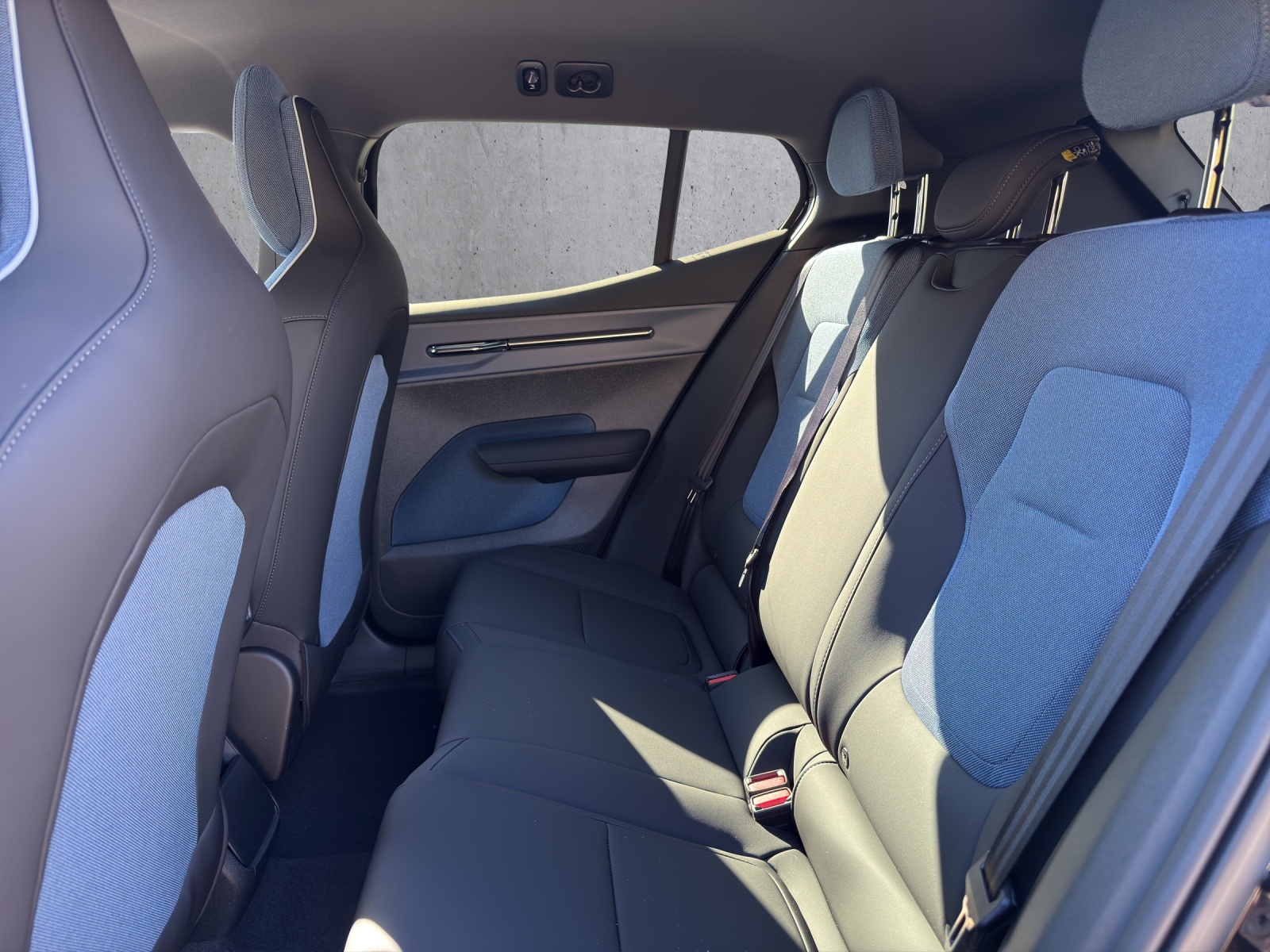 Image VOLVO EX-30 EX30 E60 69kWh Single Motor Extended Range Plus