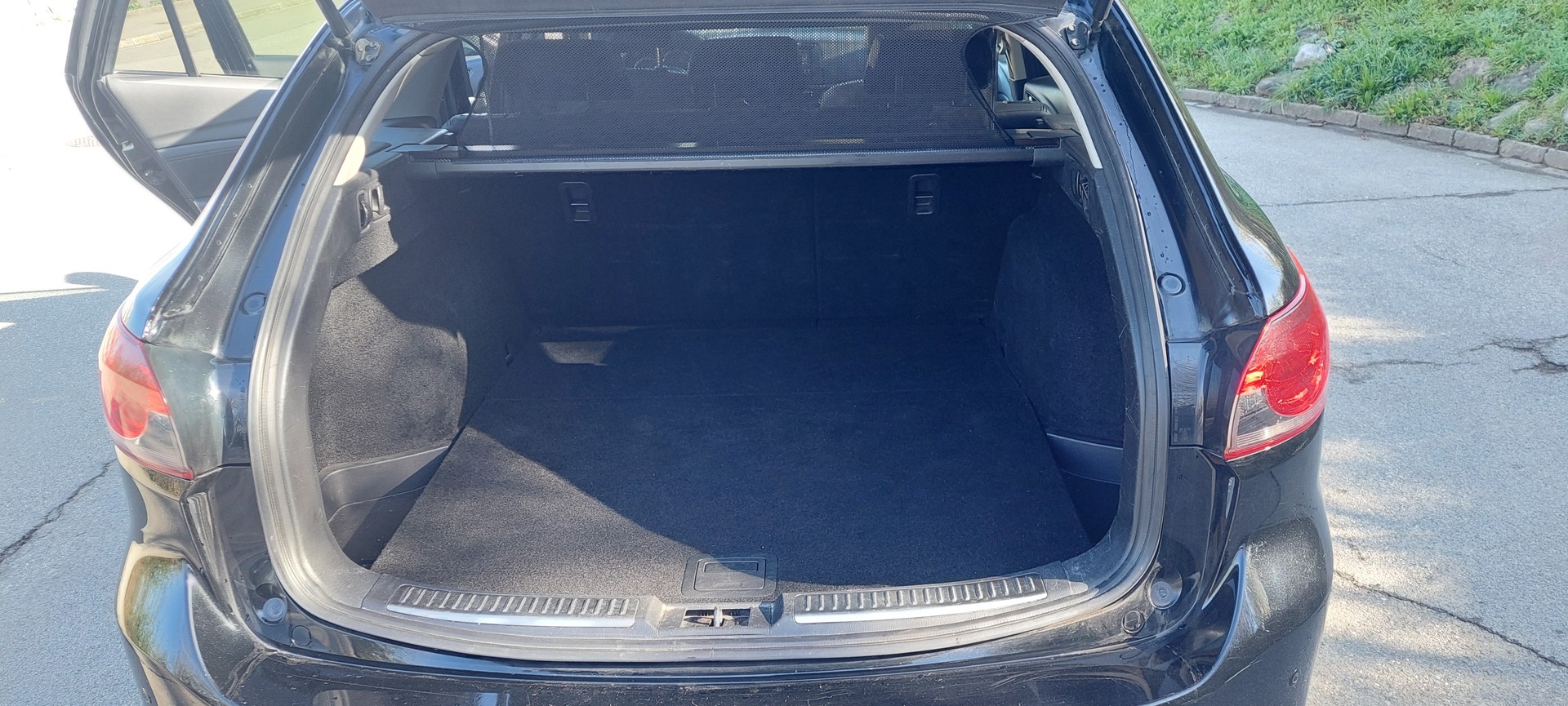 MAZDA 6 Sportwagon 2.0 16V HP Revolution-image-13