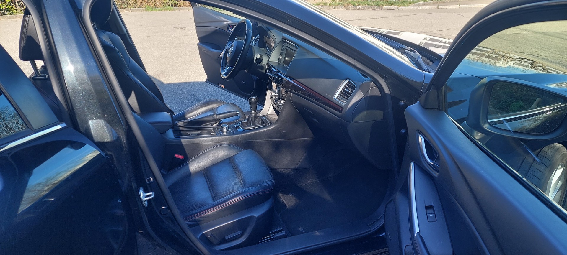 MAZDA 6 Sportwagon 2.0 16V HP Revolution-image-15