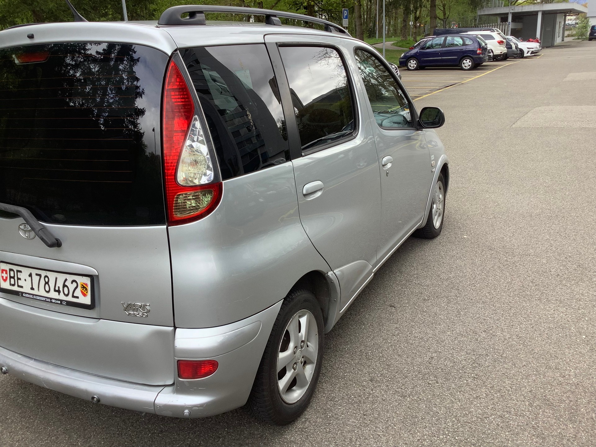 TOYOTA Yaris Verso 1.3 Linea Sol-image-4