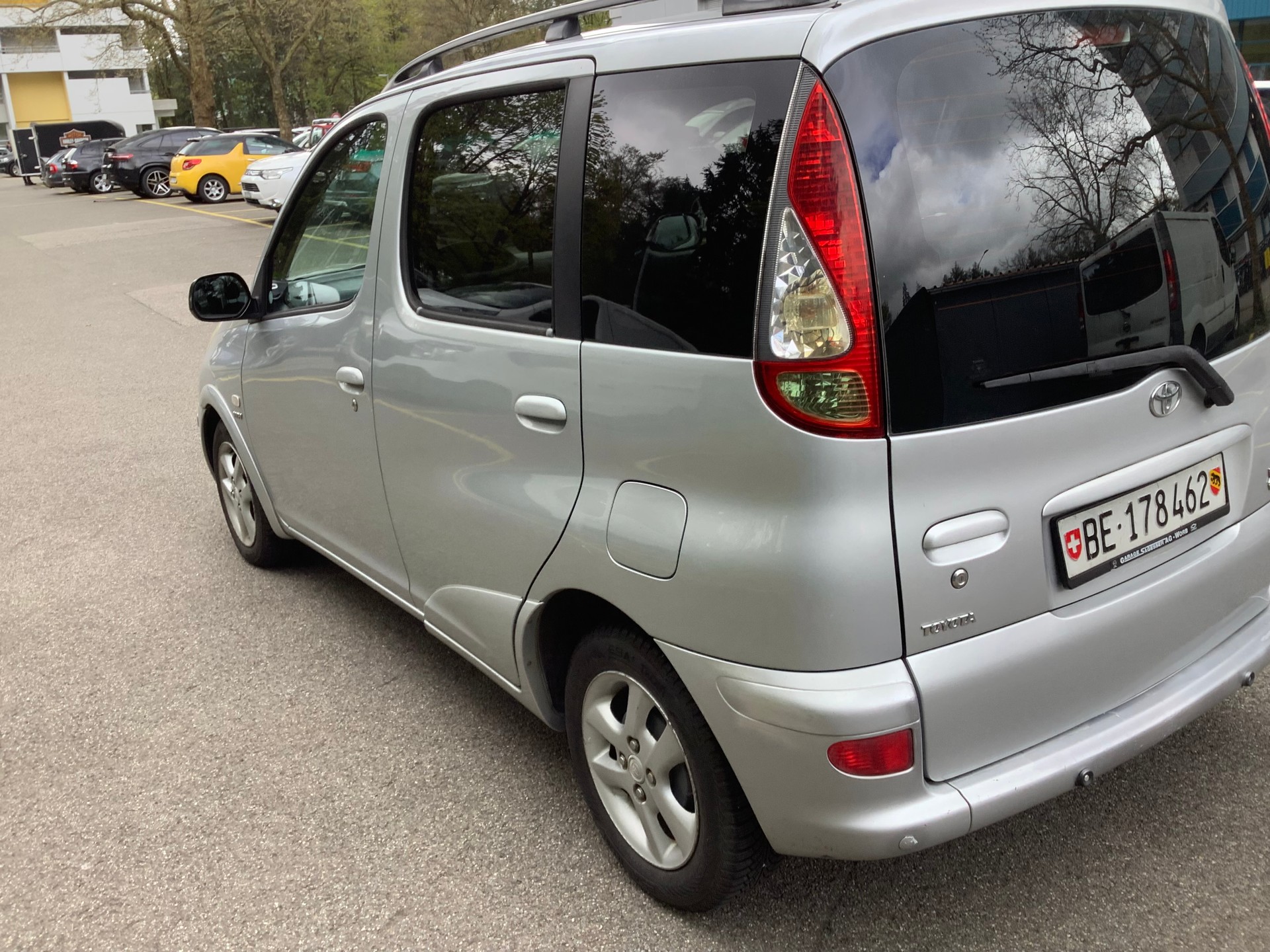 TOYOTA Yaris Verso 1.3 Linea Sol-image-3