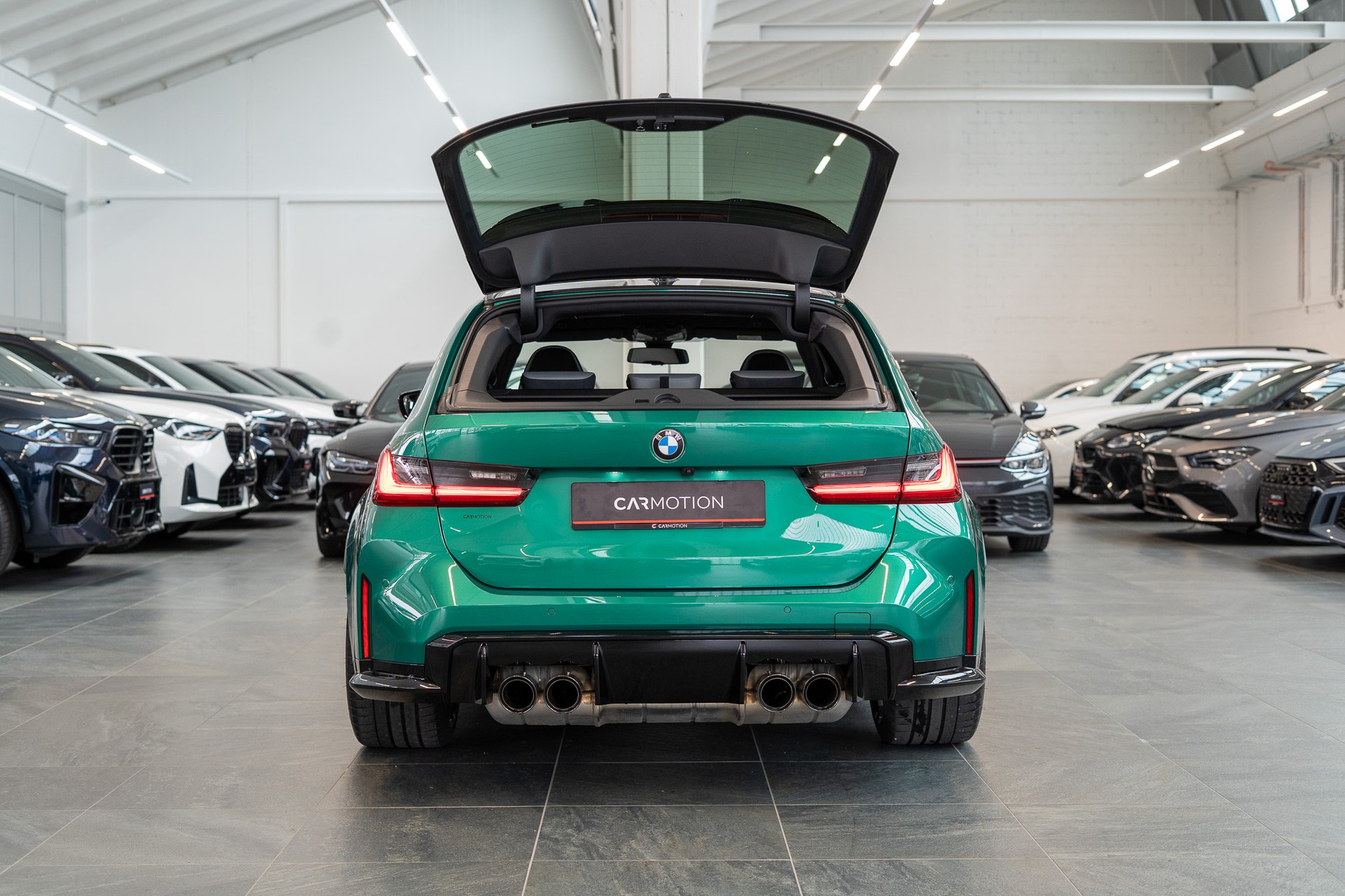 BMW M3 Competition xDrive Touring / LCI / Carbon Paket / Alcantara Lenkrad /-image-7
