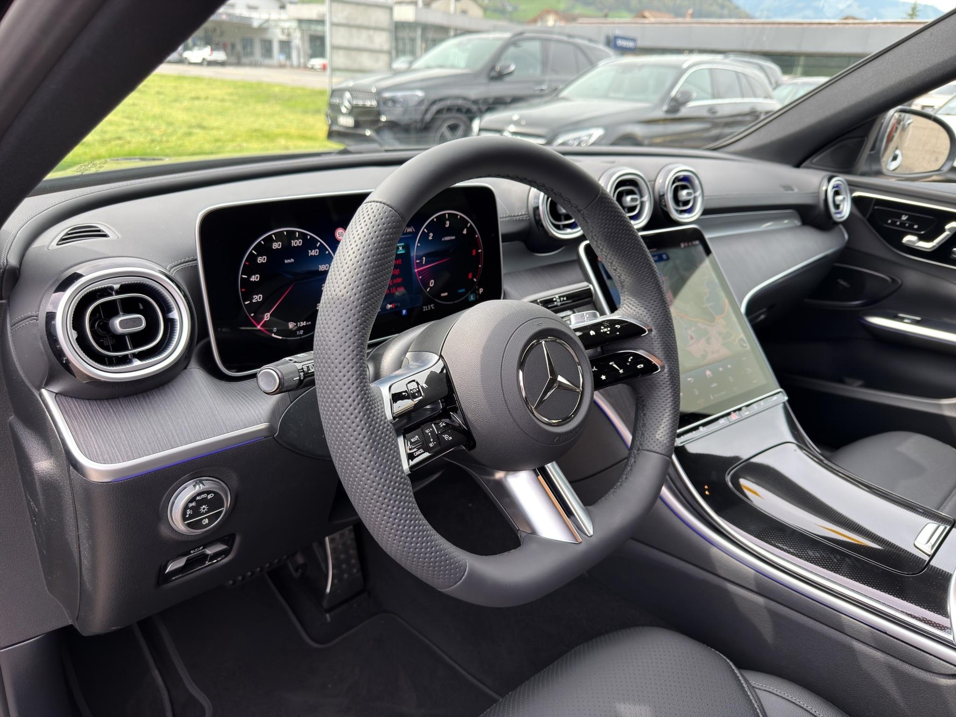 MERCEDES-BENZ C 220 d Swiss Star AMG Line 4matic Kombi-image-18