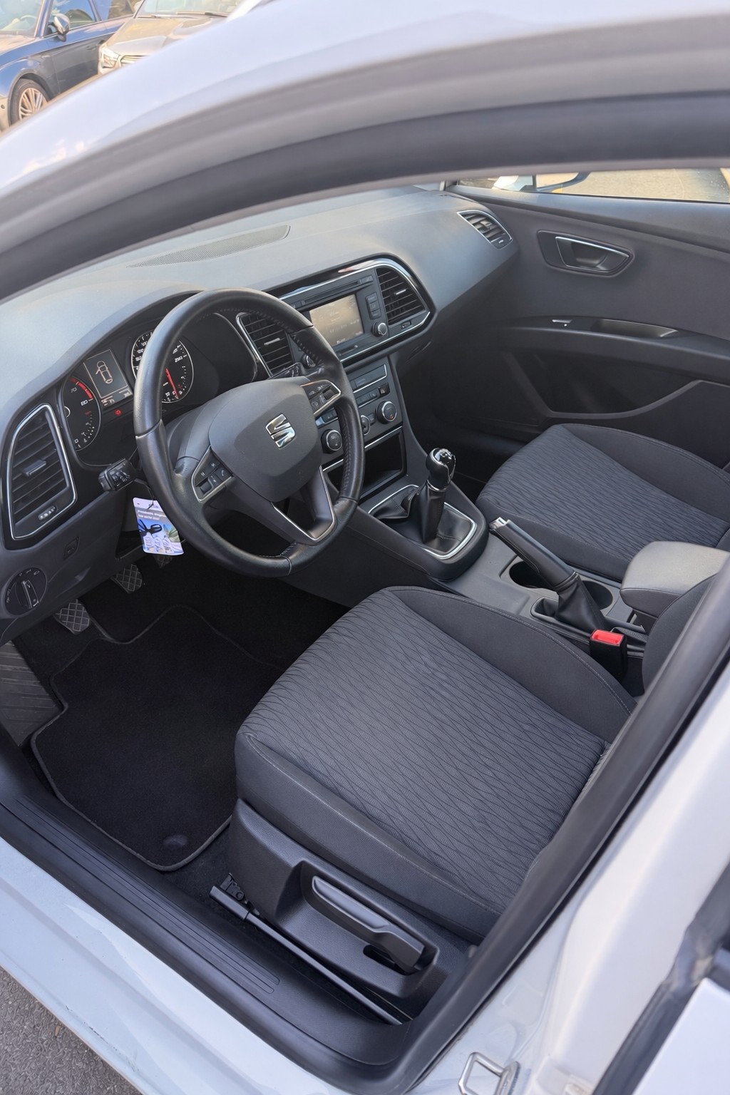 SEAT Leon ST 1.4 TSI Style-image-5