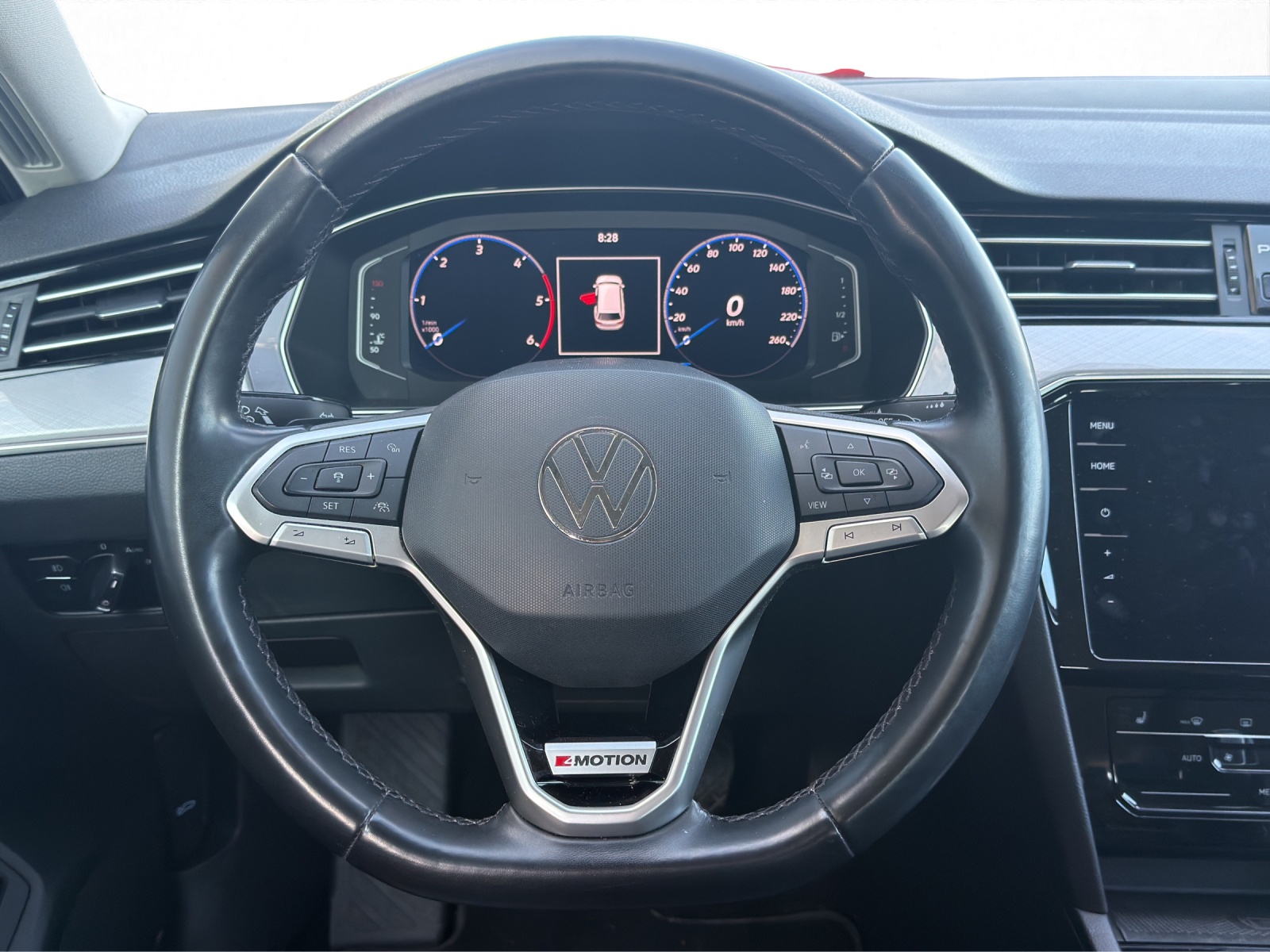VW Passat 2.0 TDI BMT Business 4Motion DSG-image-14
