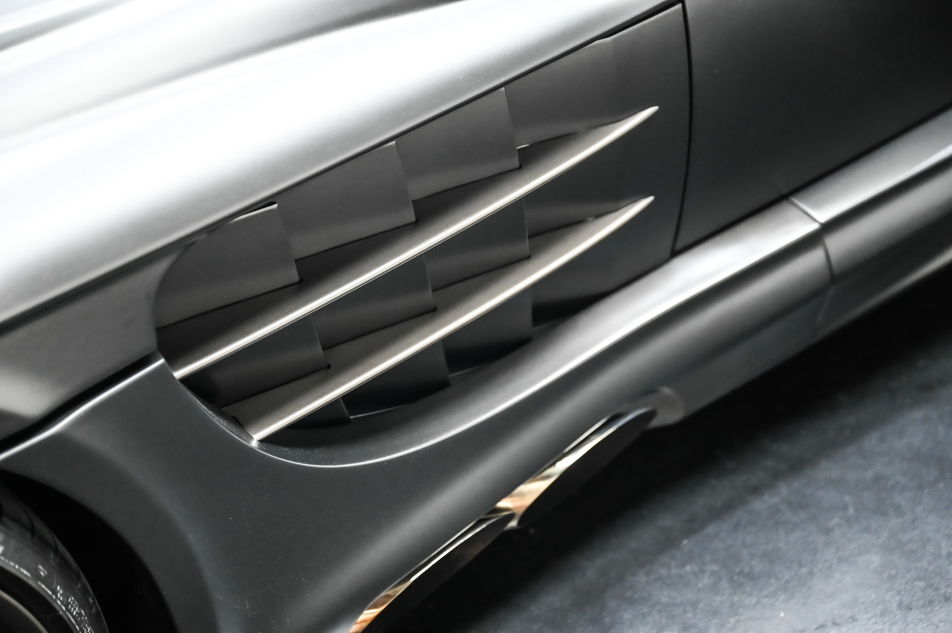 MERCEDES-BENZ SLR McLaren by FAB Design 1 of 15-image-24