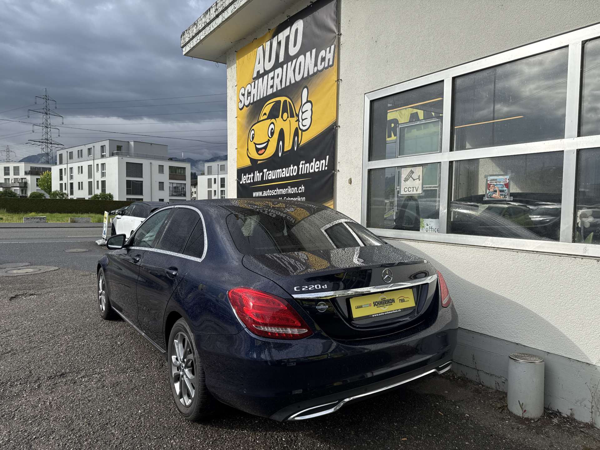MERCEDES-BENZ C 220 d Avantgarde G-Tronic Automat-image-2