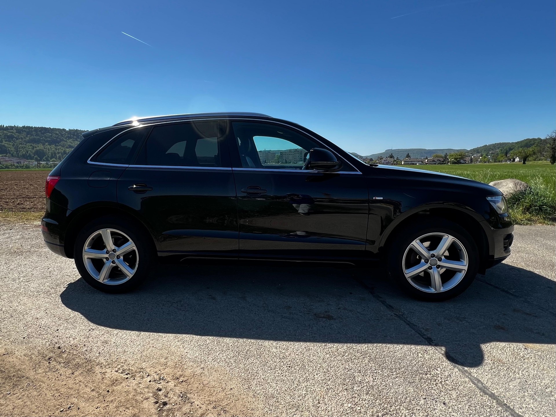 AUDI Q5 2.0 TFSI quattro-image-5