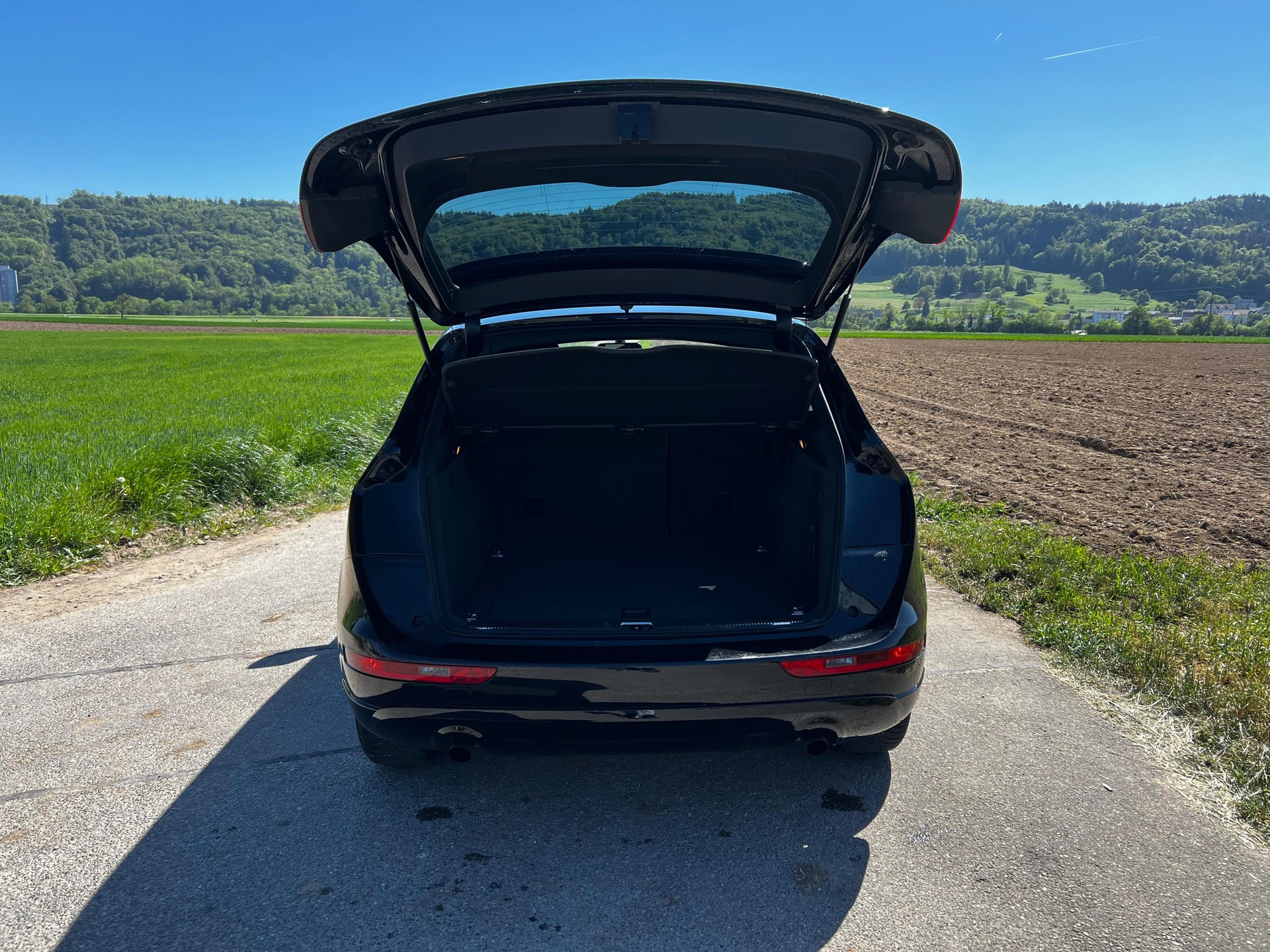 AUDI Q5 2.0 TFSI quattro-image-12