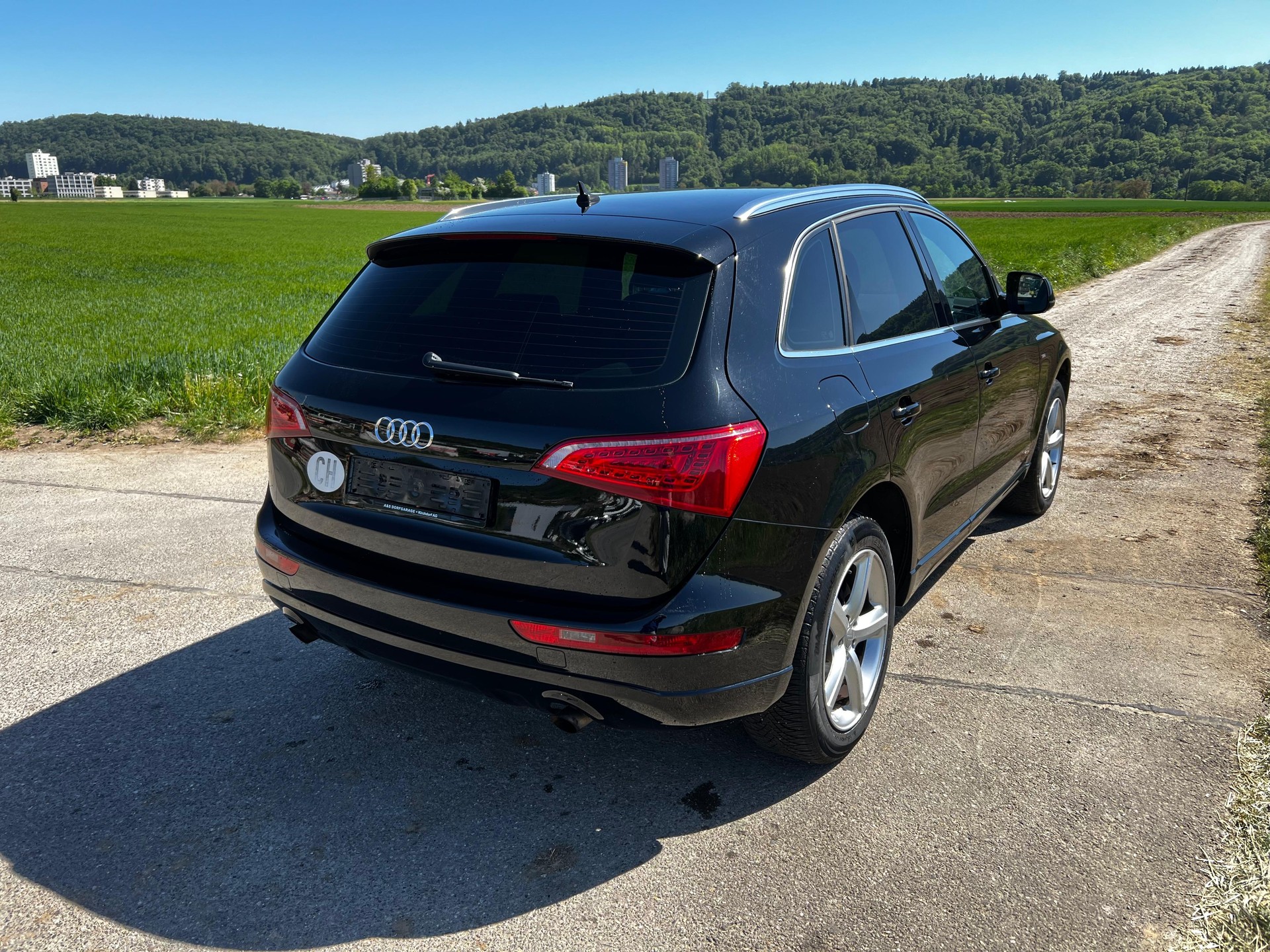 AUDI Q5 2.0 TFSI quattro-image-4