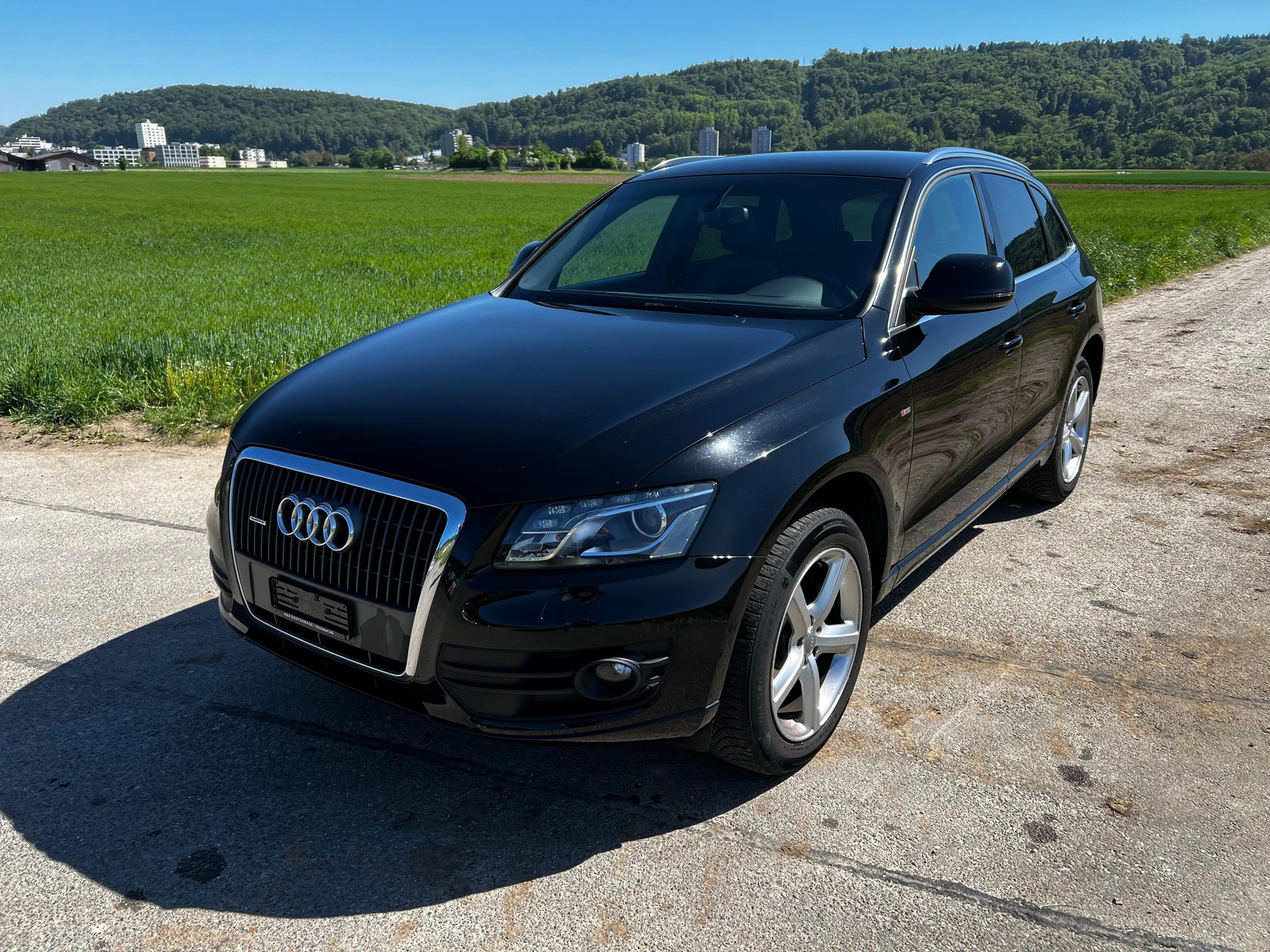 AUDI Q5 2.0 TFSI quattro-image-0