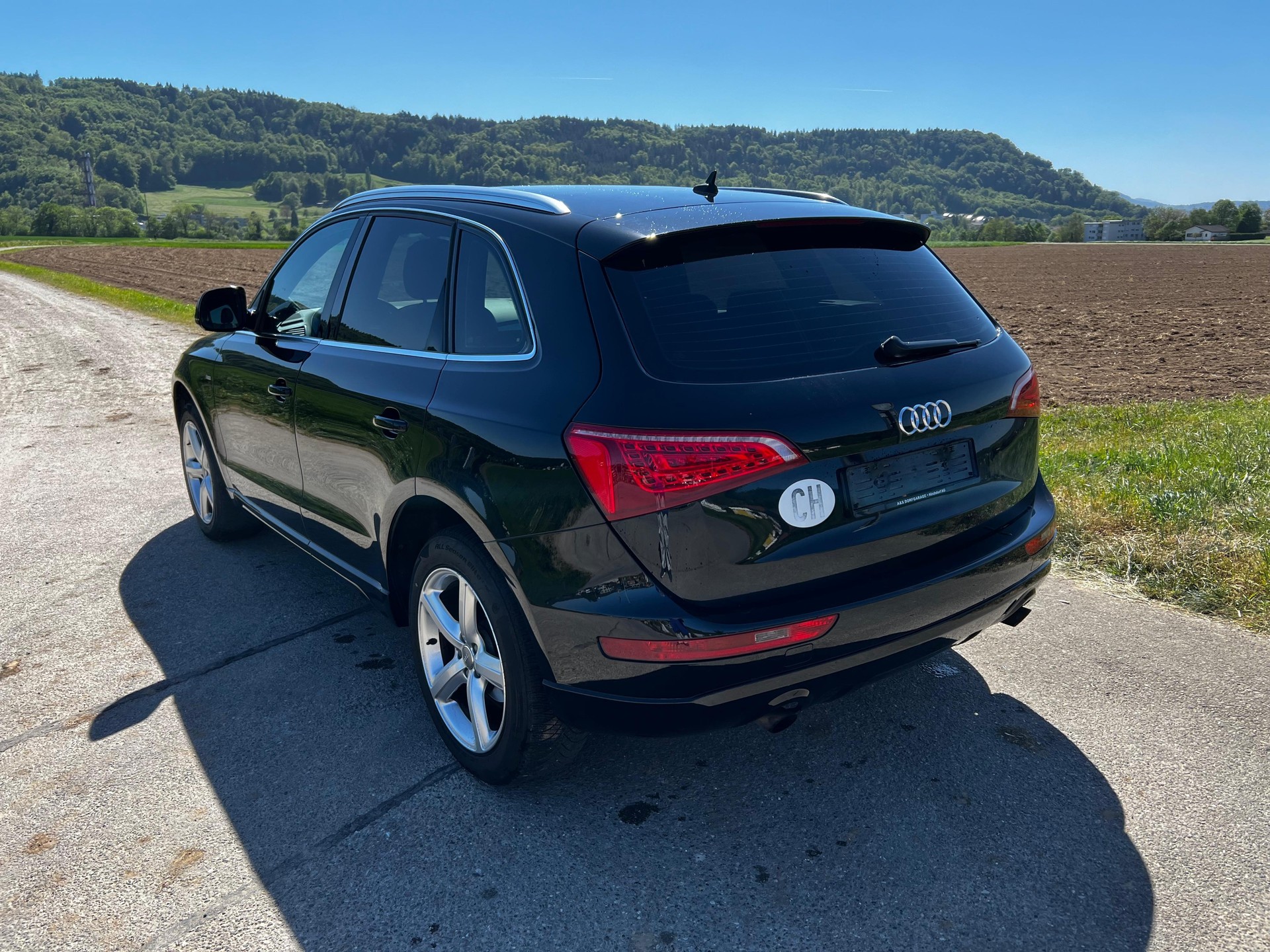 AUDI Q5 2.0 TFSI quattro-image-2