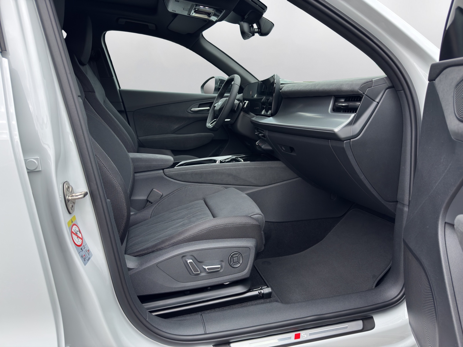 AUDI Q3 SUV TFSI quattro 195 kW S tronic-image-13