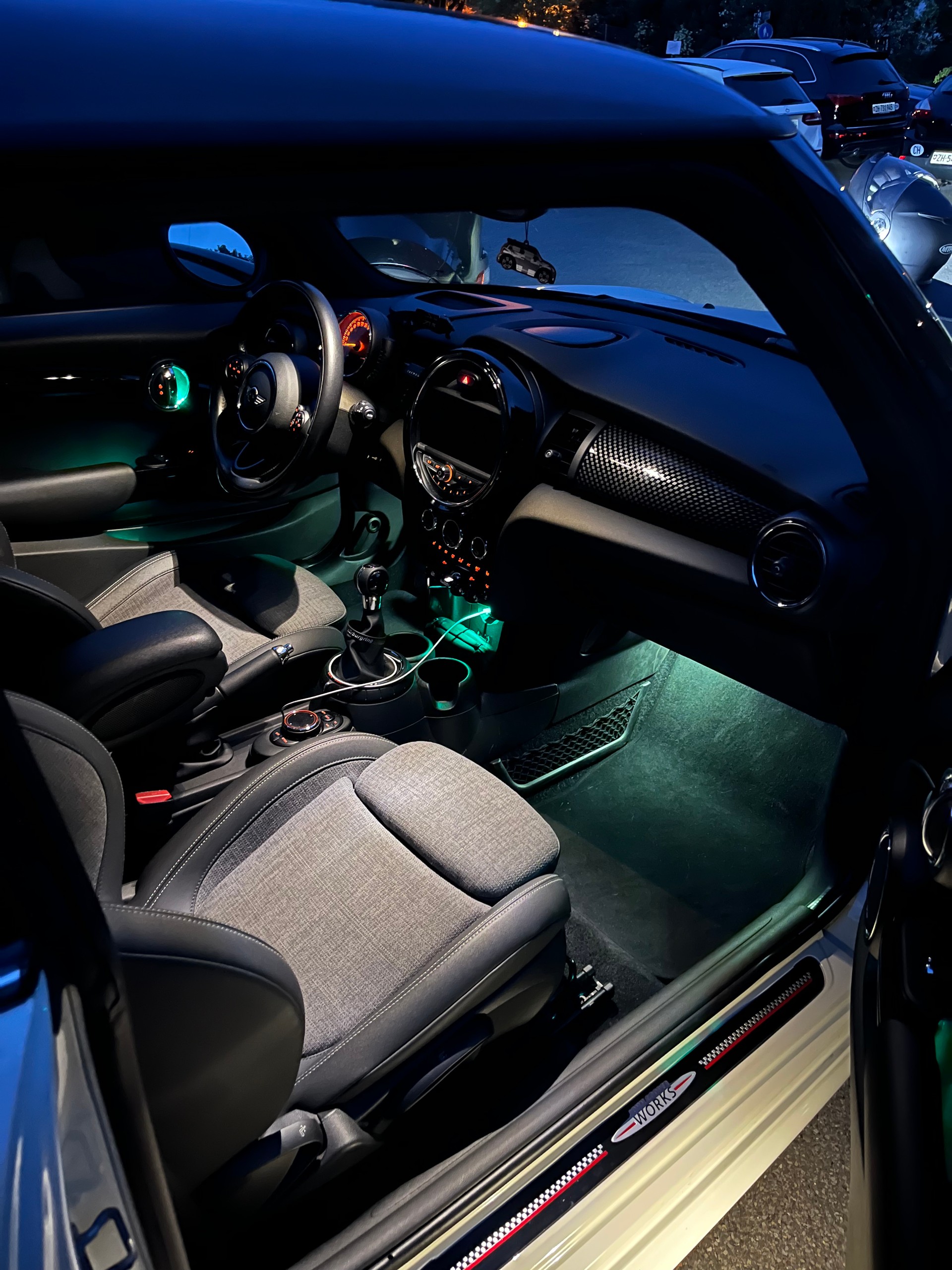 MINI 2.0i Cooper S-image-11