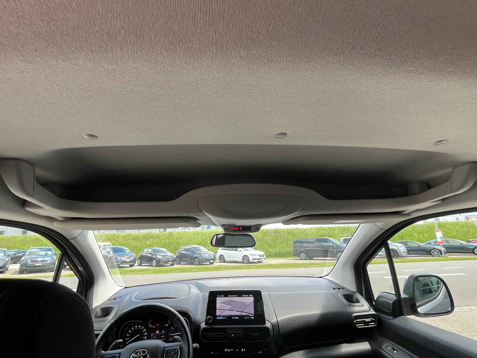 TOYOTA Proace City Verso 1.5 Trend Long Automatik-image-14