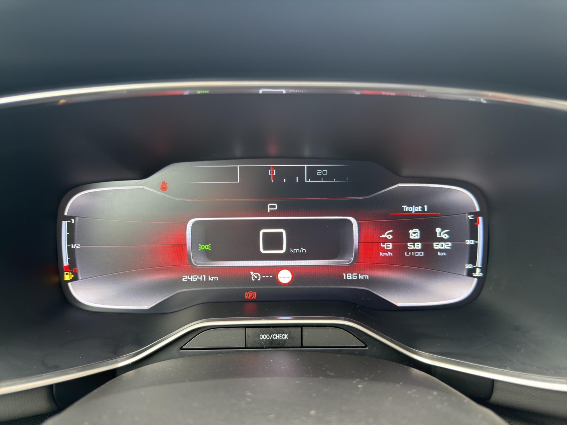 CITROEN C5 Aircross 1.5 BlueHDi Feel-image-8