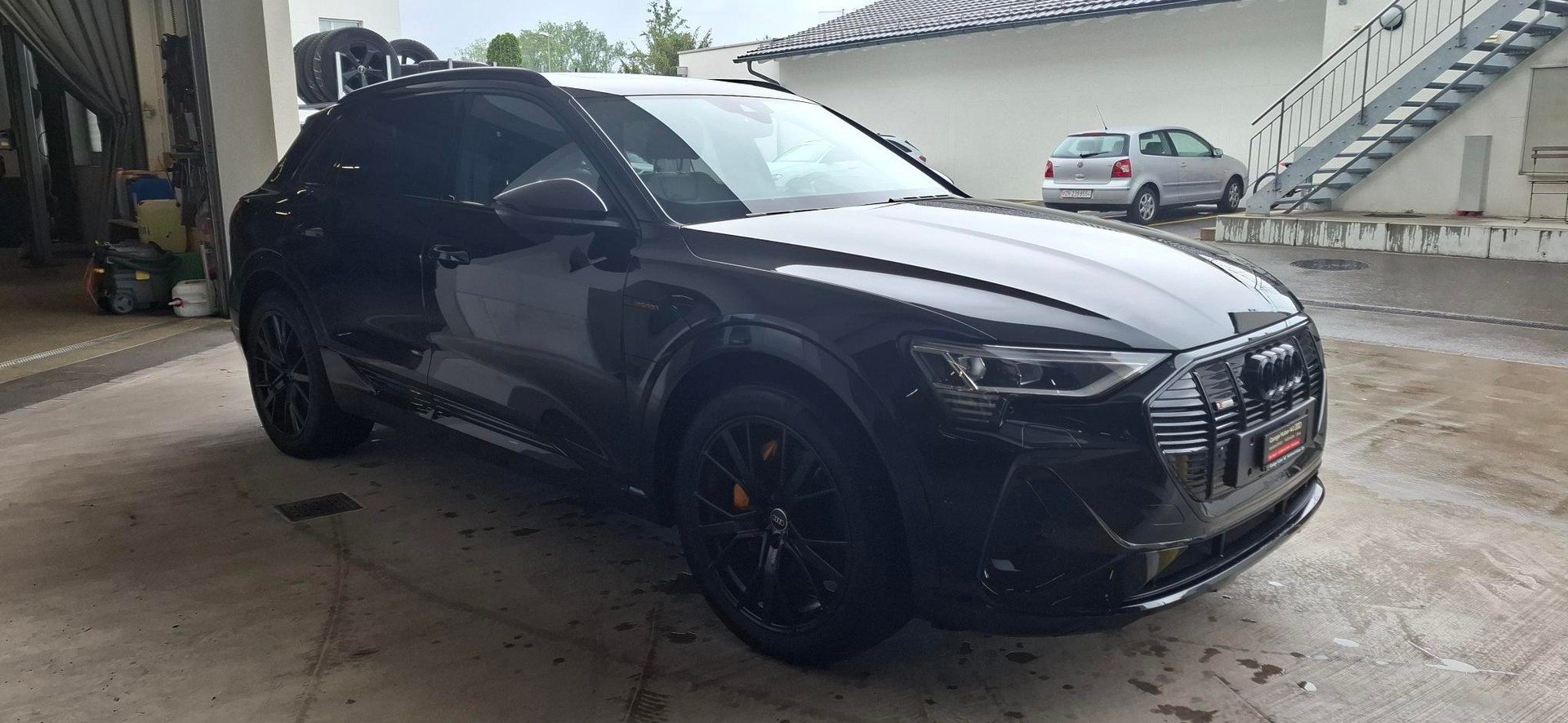 AUDI e-tron 55 S Line Black Edition quattro-image-5