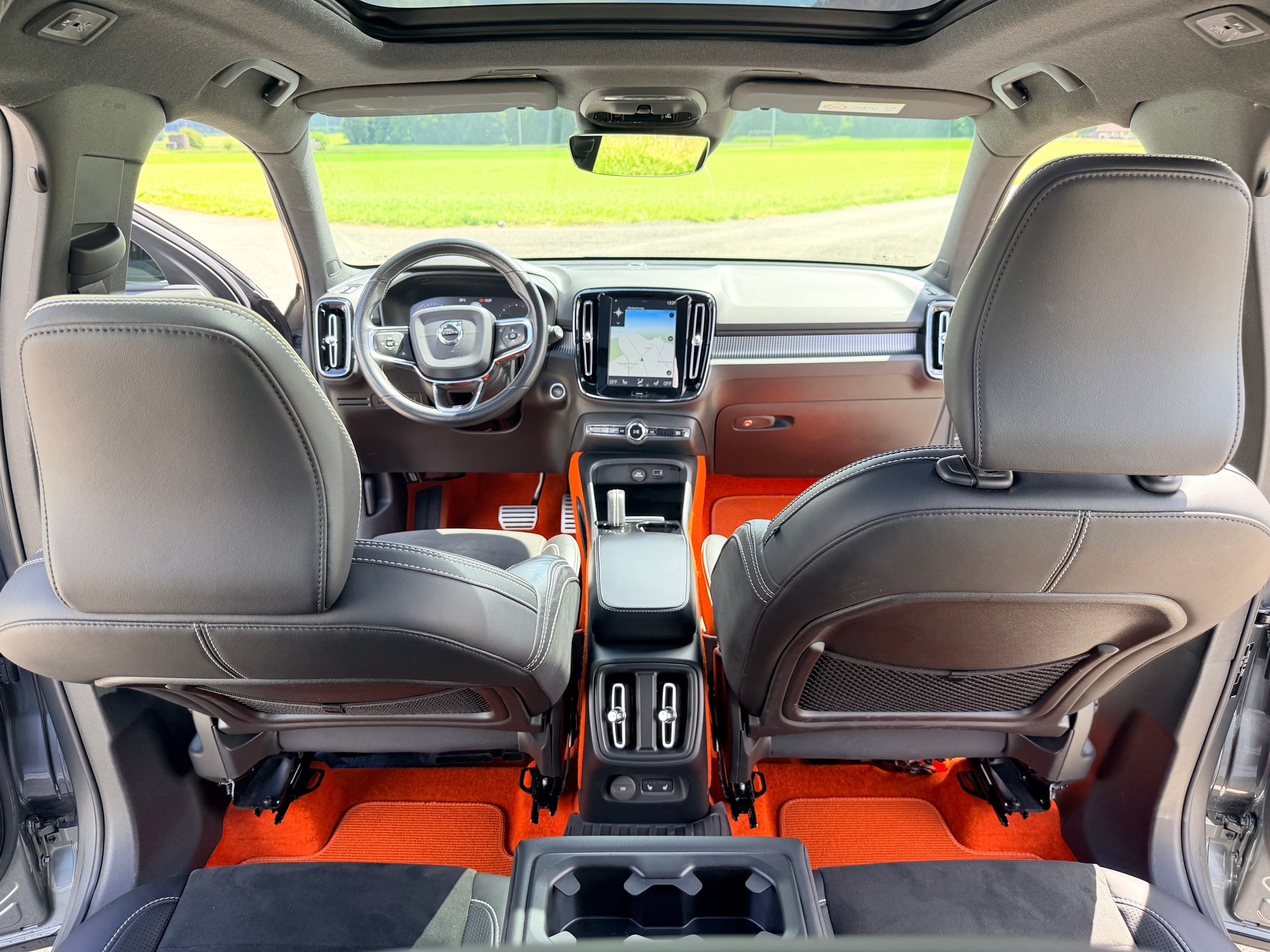 VOLVO 2.0 D4 R-Design AWD-image-5