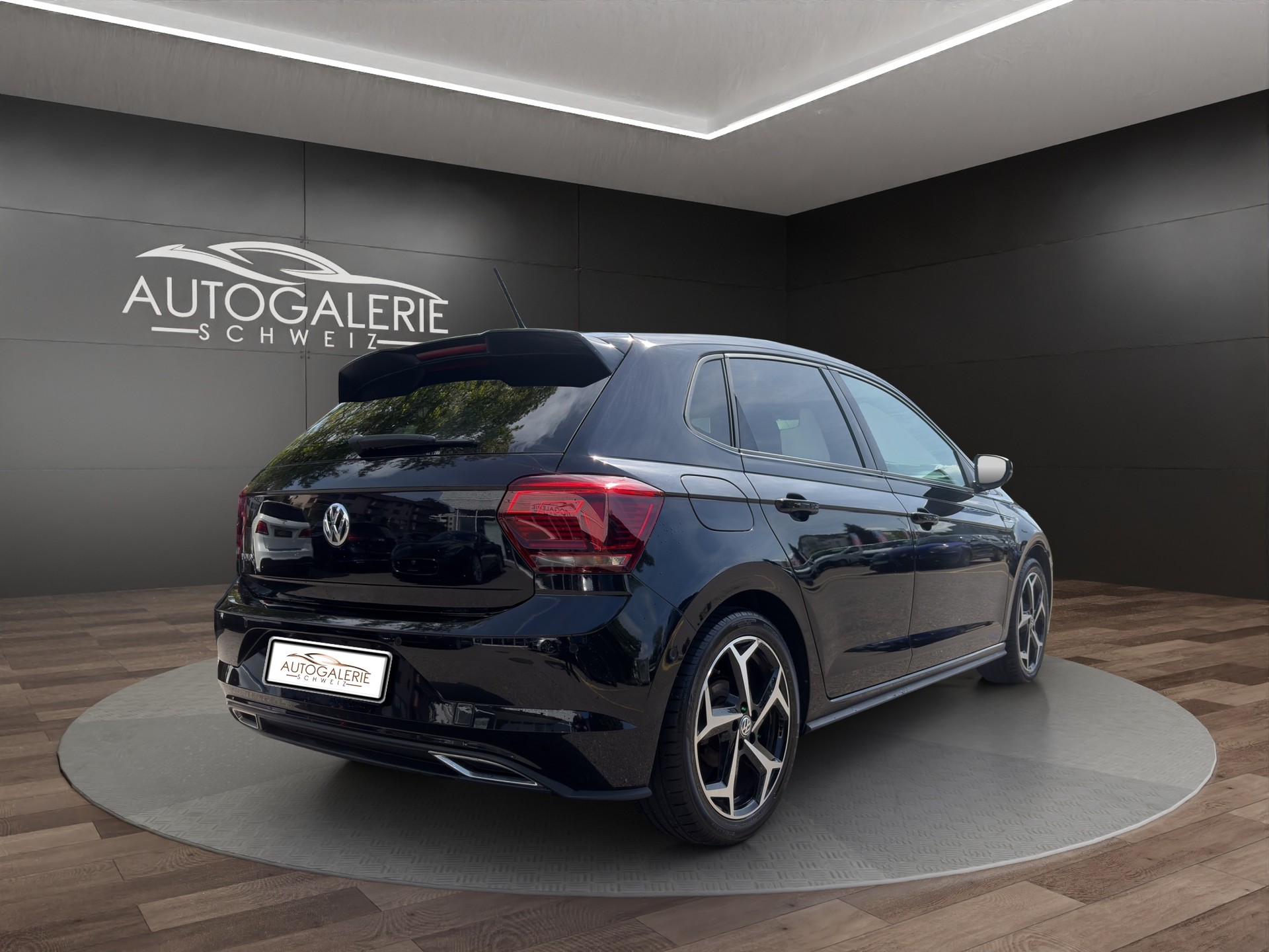 VW Polo 1.0 TSI BMT R-LINE Highline DSG | CH | Navi | PANORAMA | Keyless | Innovationspaket |-image-4