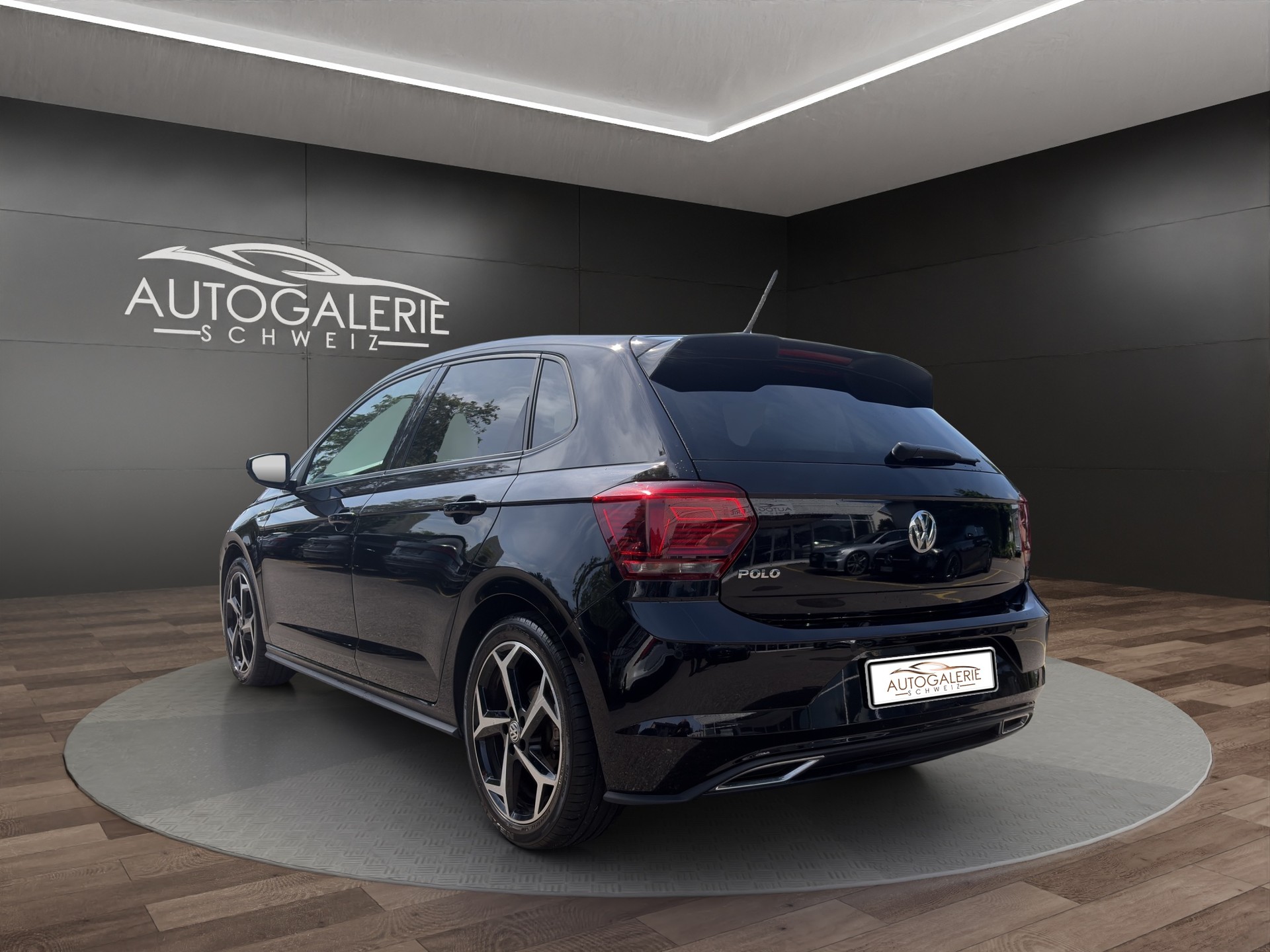 VW Polo 1.0 TSI BMT R-LINE Highline DSG | CH | Navi | PANORAMA | Keyless | Innovationspaket |-showroom-element-2